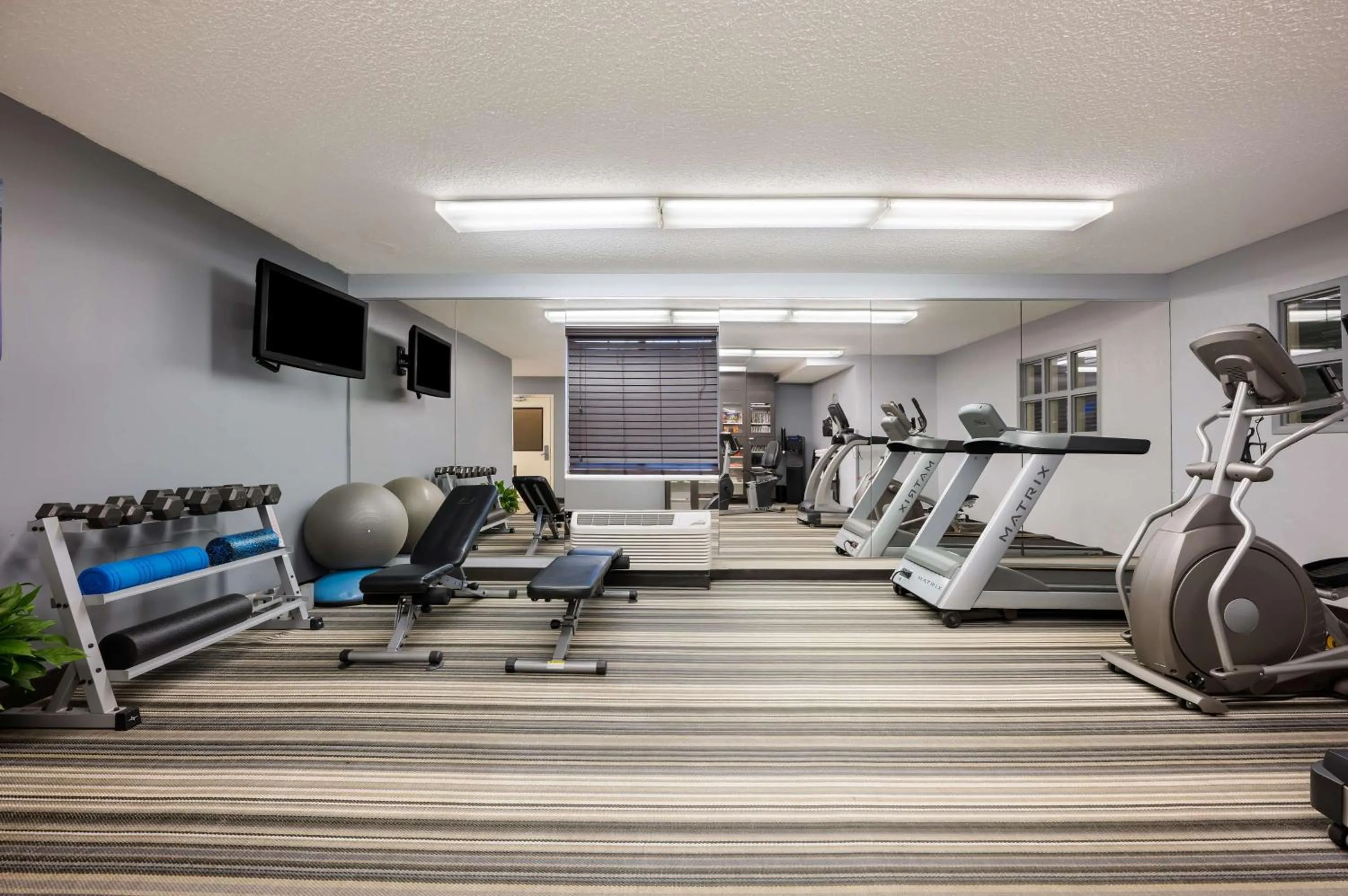 Fitness centre/facilities in Sonesta Simply Suites Huntsville Research Park