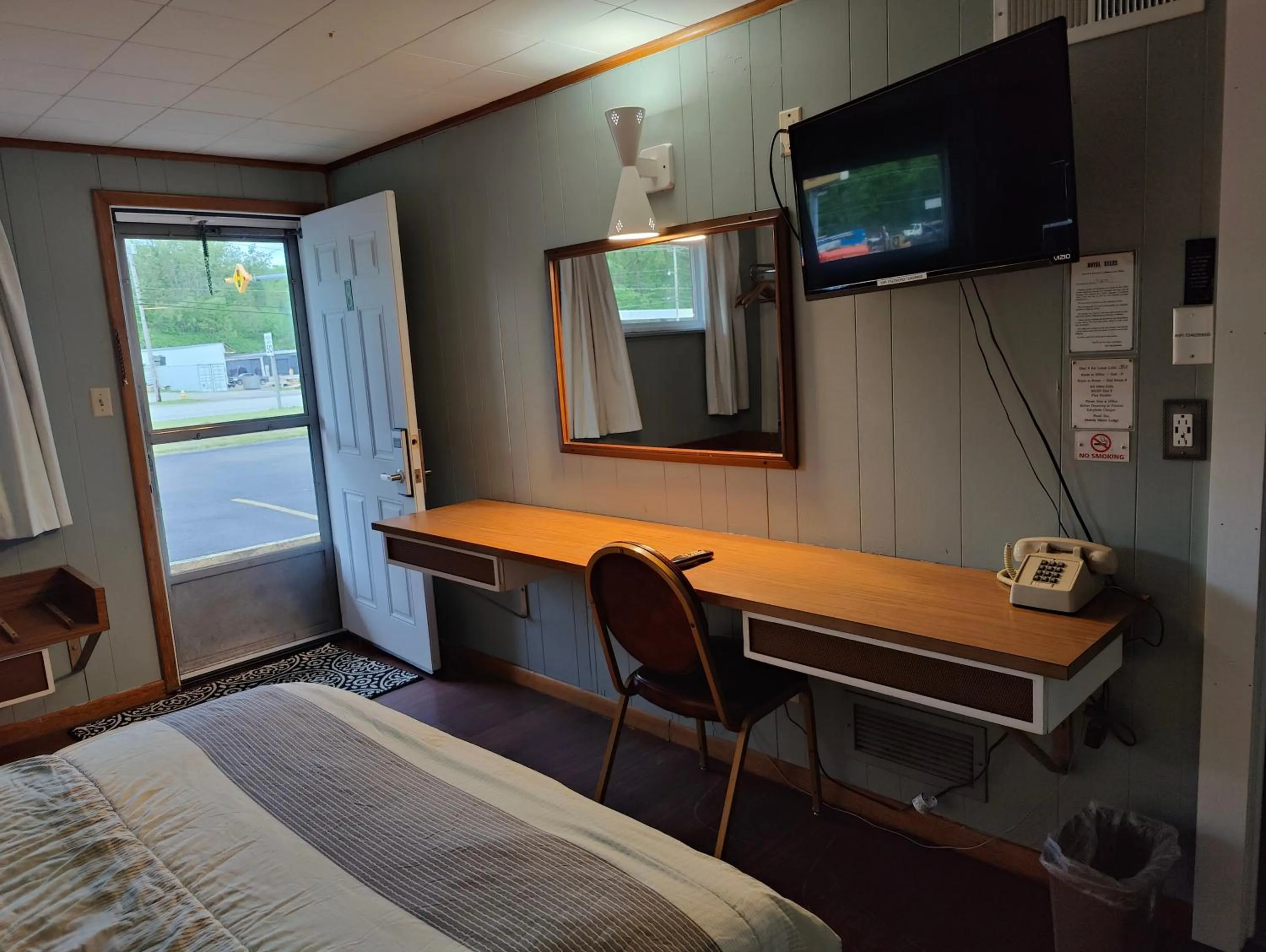 Bed in Melody Motor Lodge