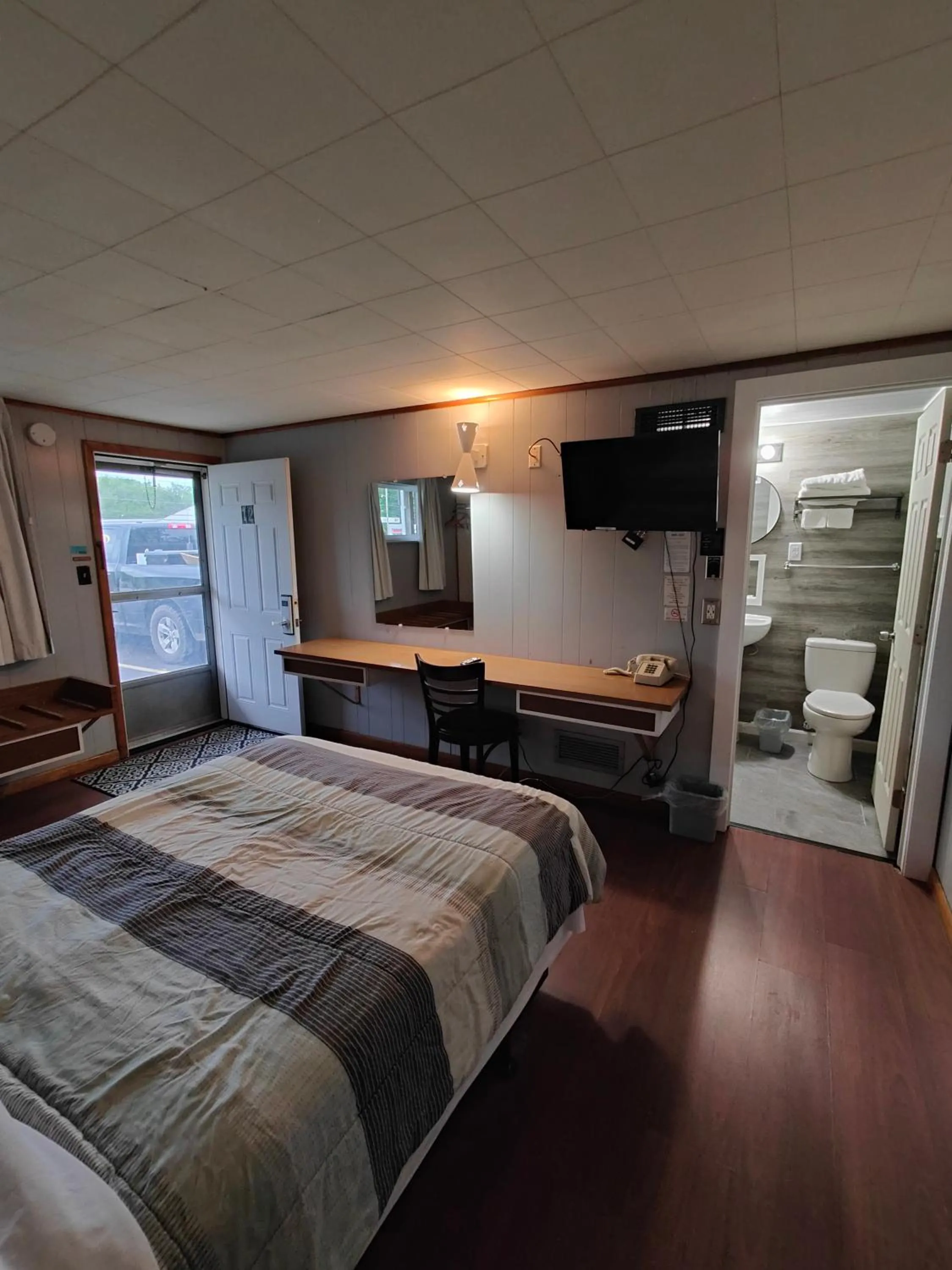 Bed in Melody Motor Lodge