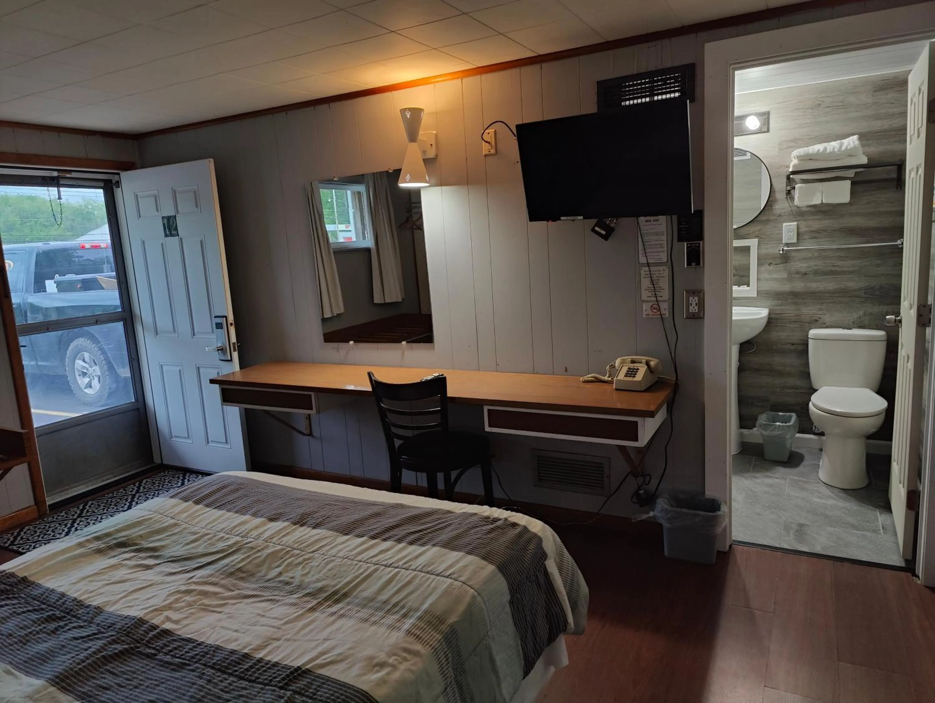 Bed in Melody Motor Lodge