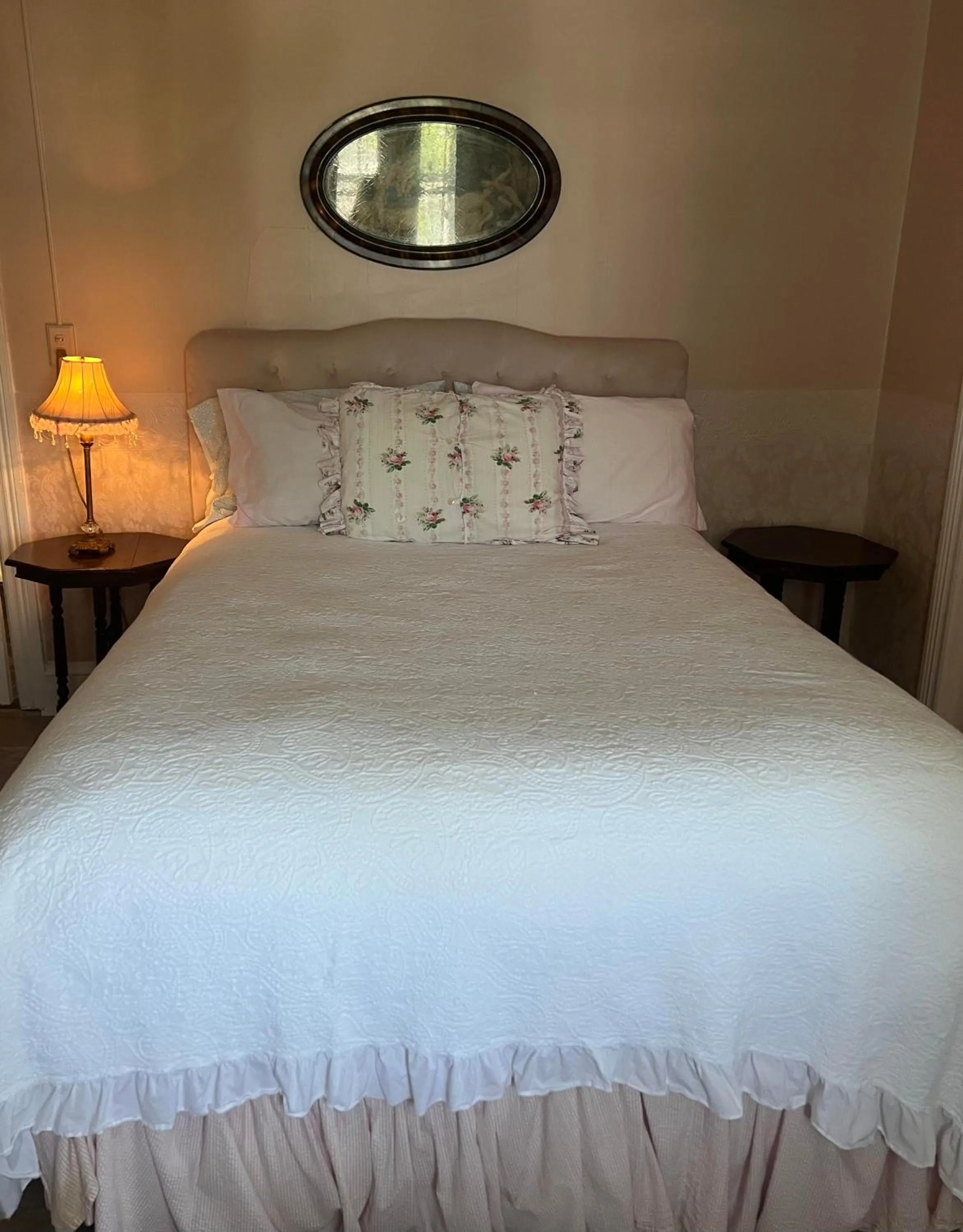 Bed in Walden on the Pond