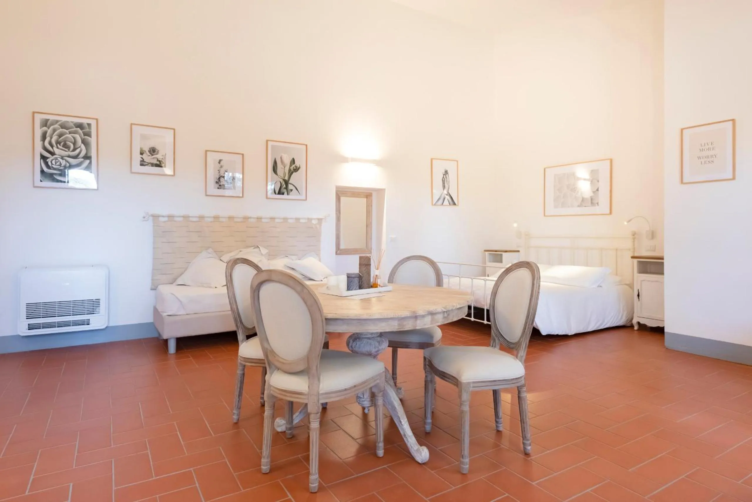 View (from property/room), Bed in Fattoria Pian Di Rocca