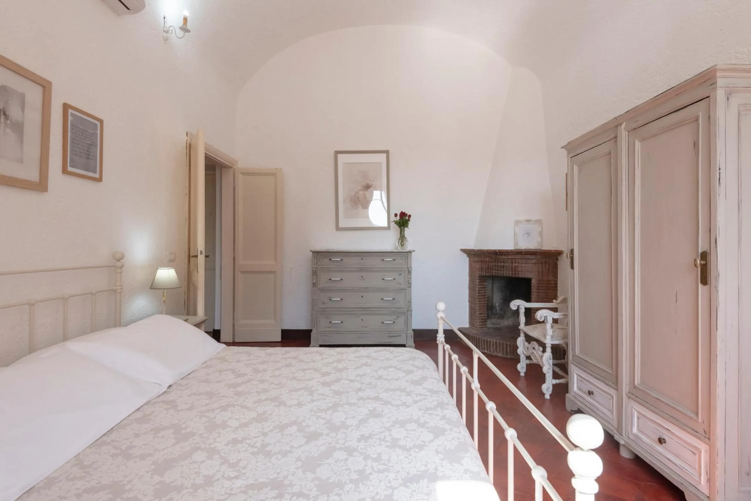Photo of the whole room, Bed in Fattoria Pian Di Rocca