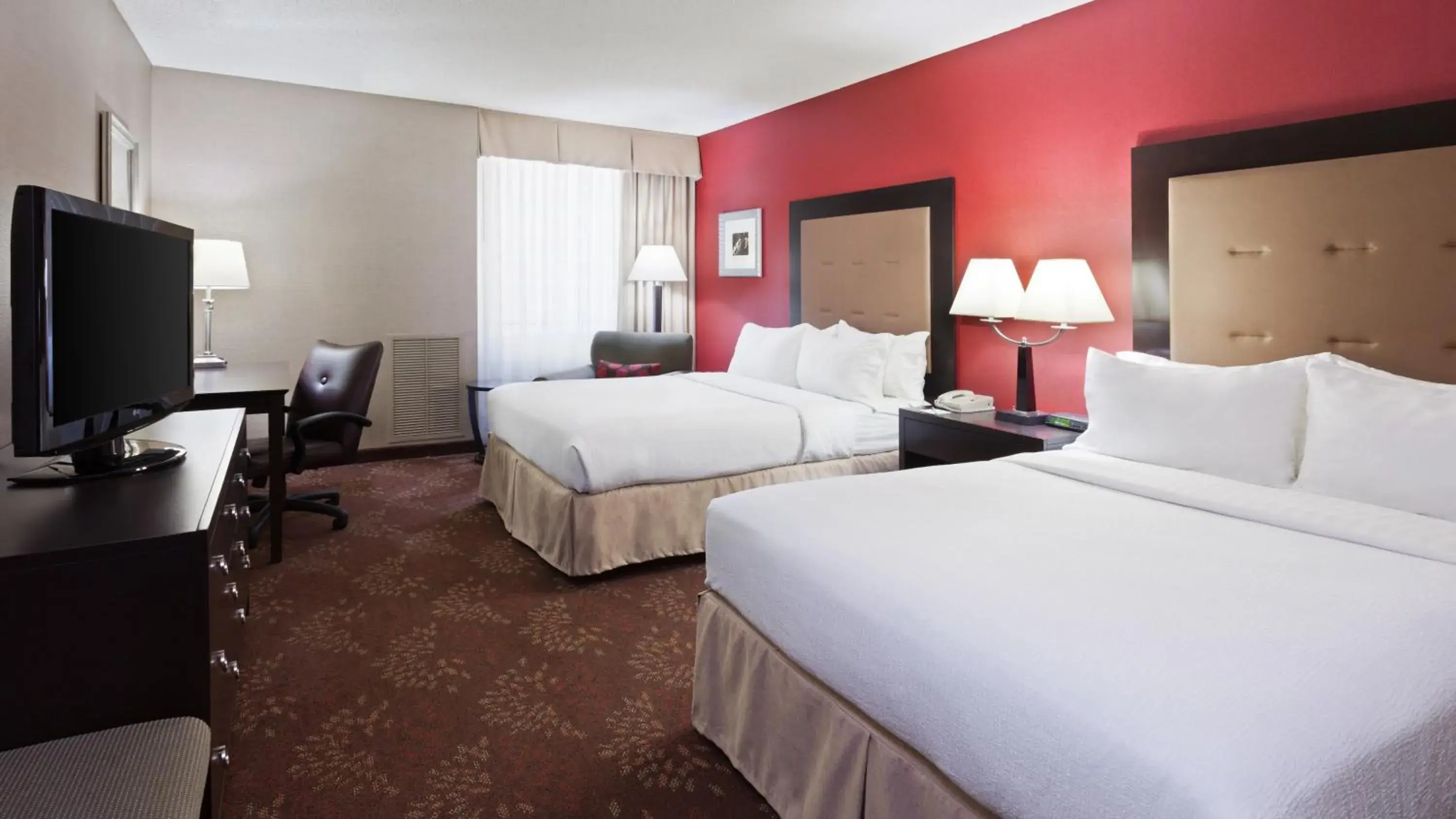Double Room with Two Double Beds - Disability Access in Holiday Inn Cincinnati Airport by IHG Double Room with Two Double Beds - Disability Access in Holiday Inn Cincinnati Airport by IHG