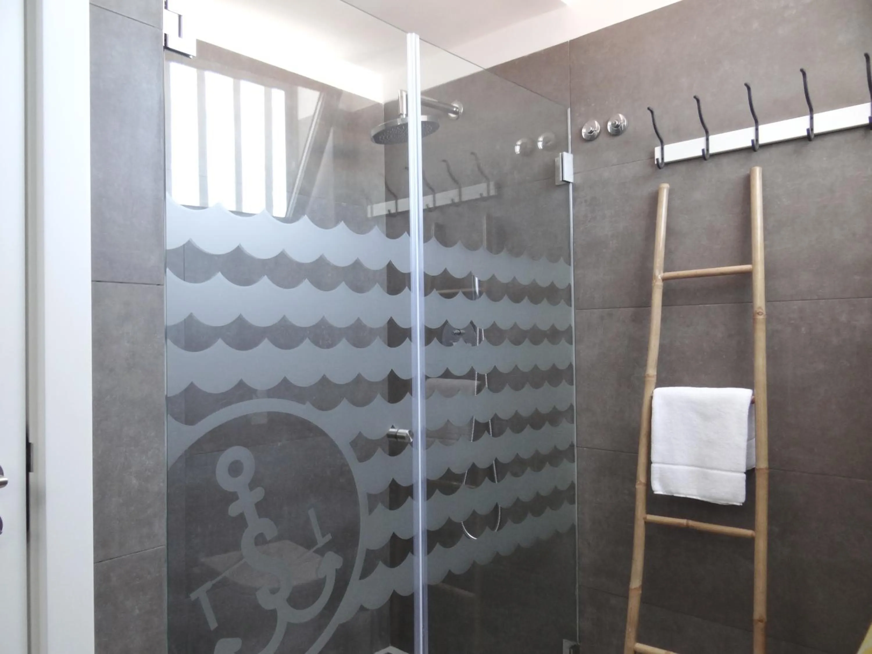 Shower in The Salty Lodge