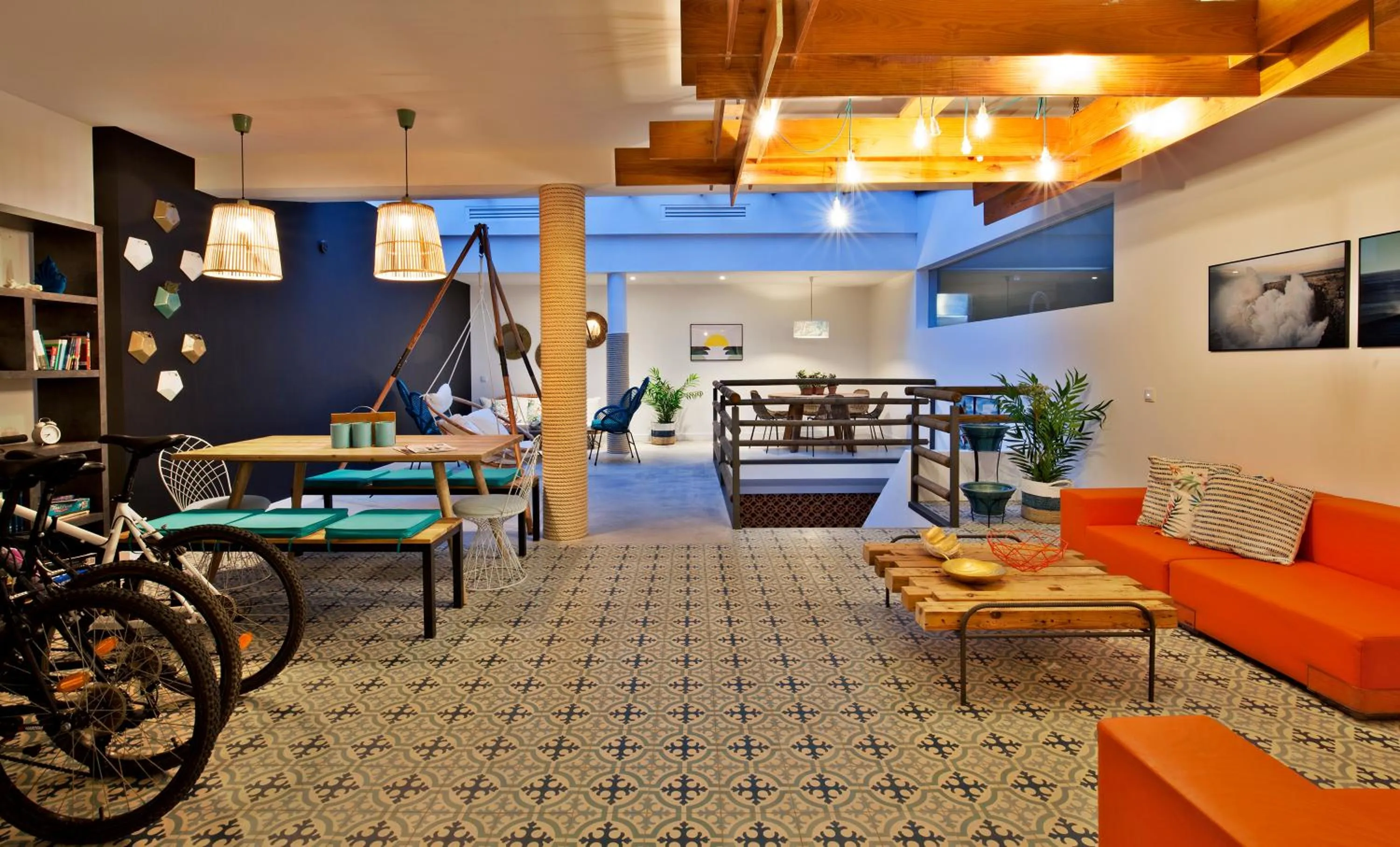 Communal lounge/ TV room in The Salty Lodge