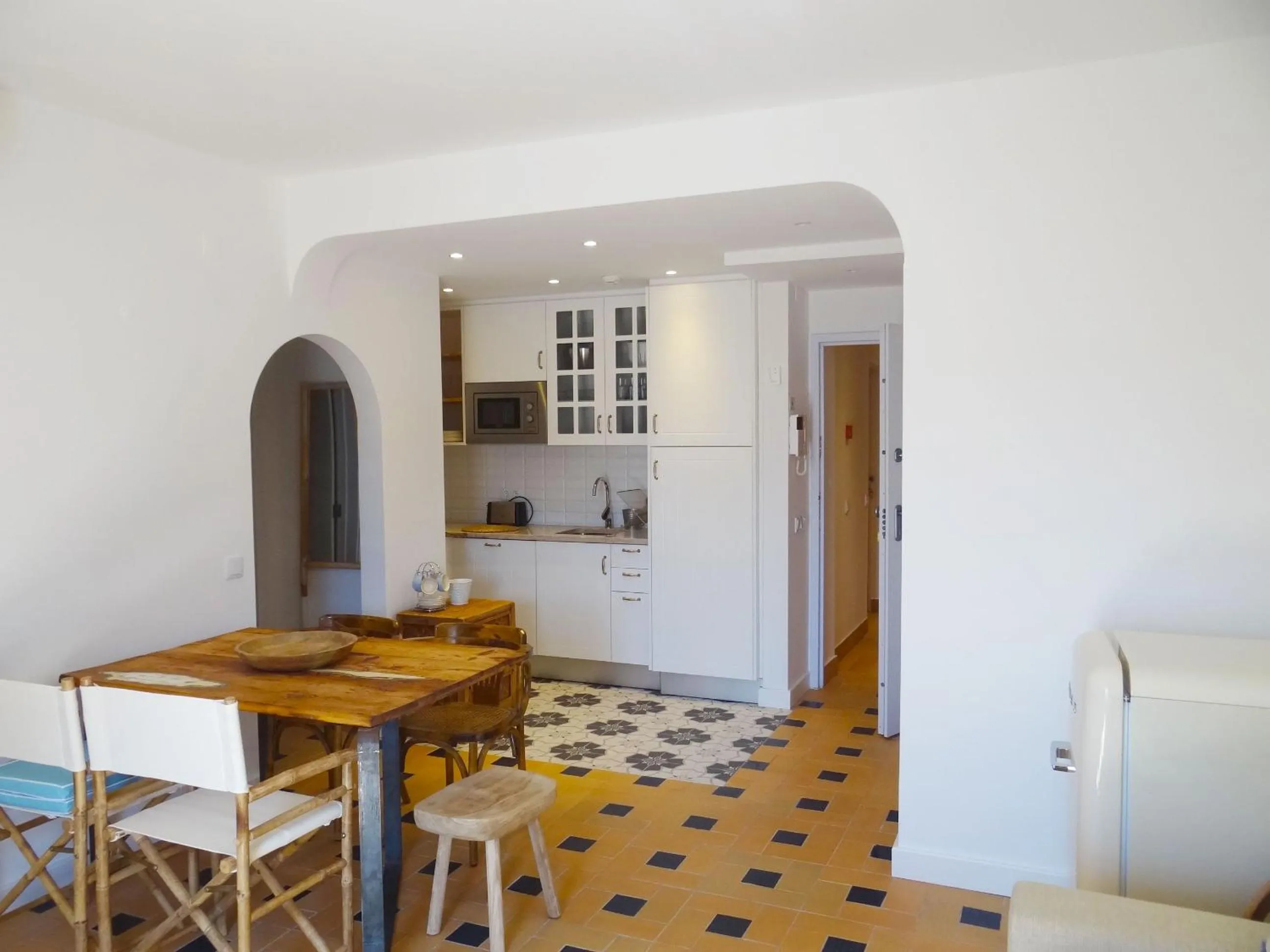 Kitchen or kitchenette in The Salty Lodge