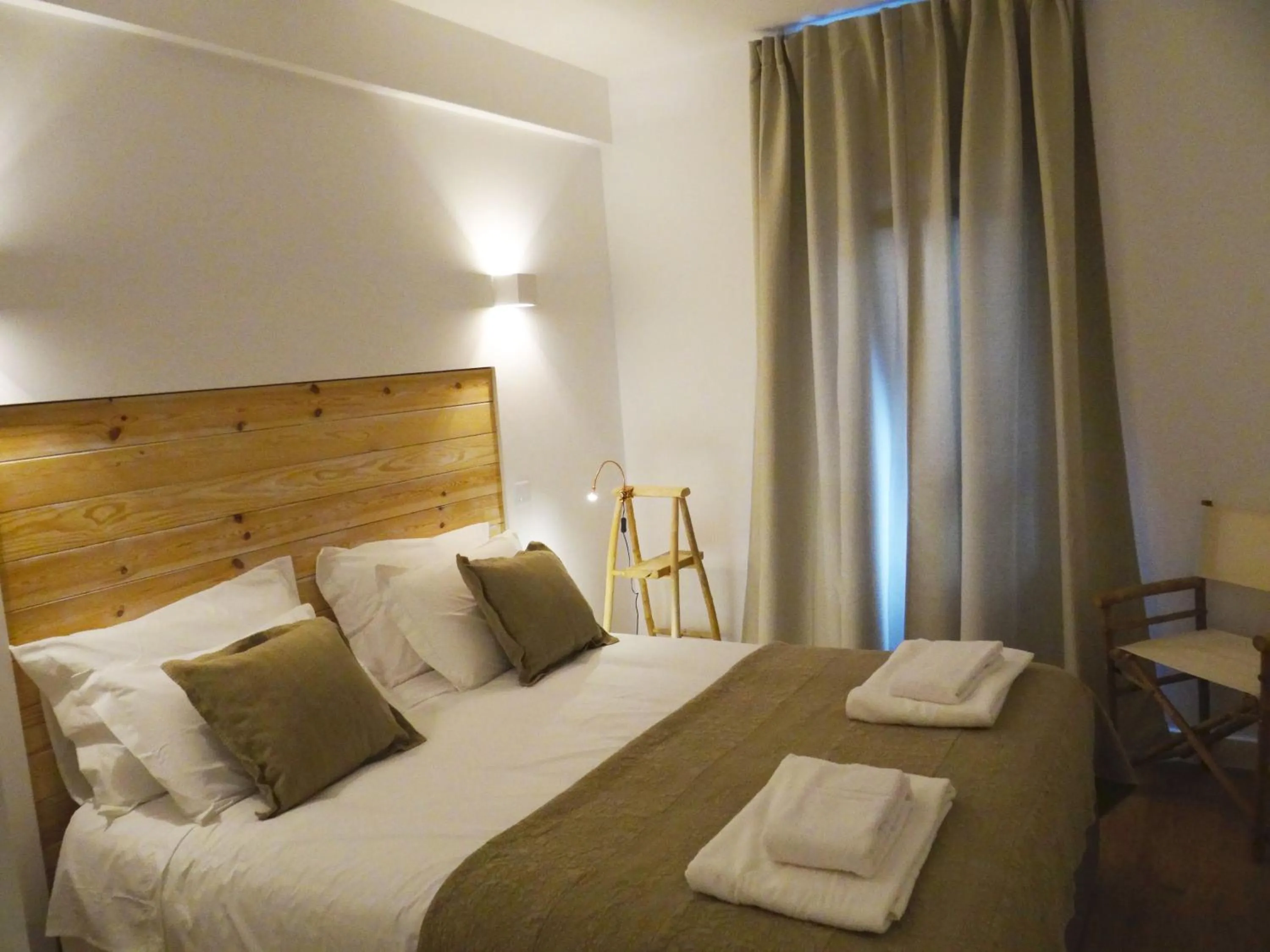 Bedroom, Bed in The Salty Lodge