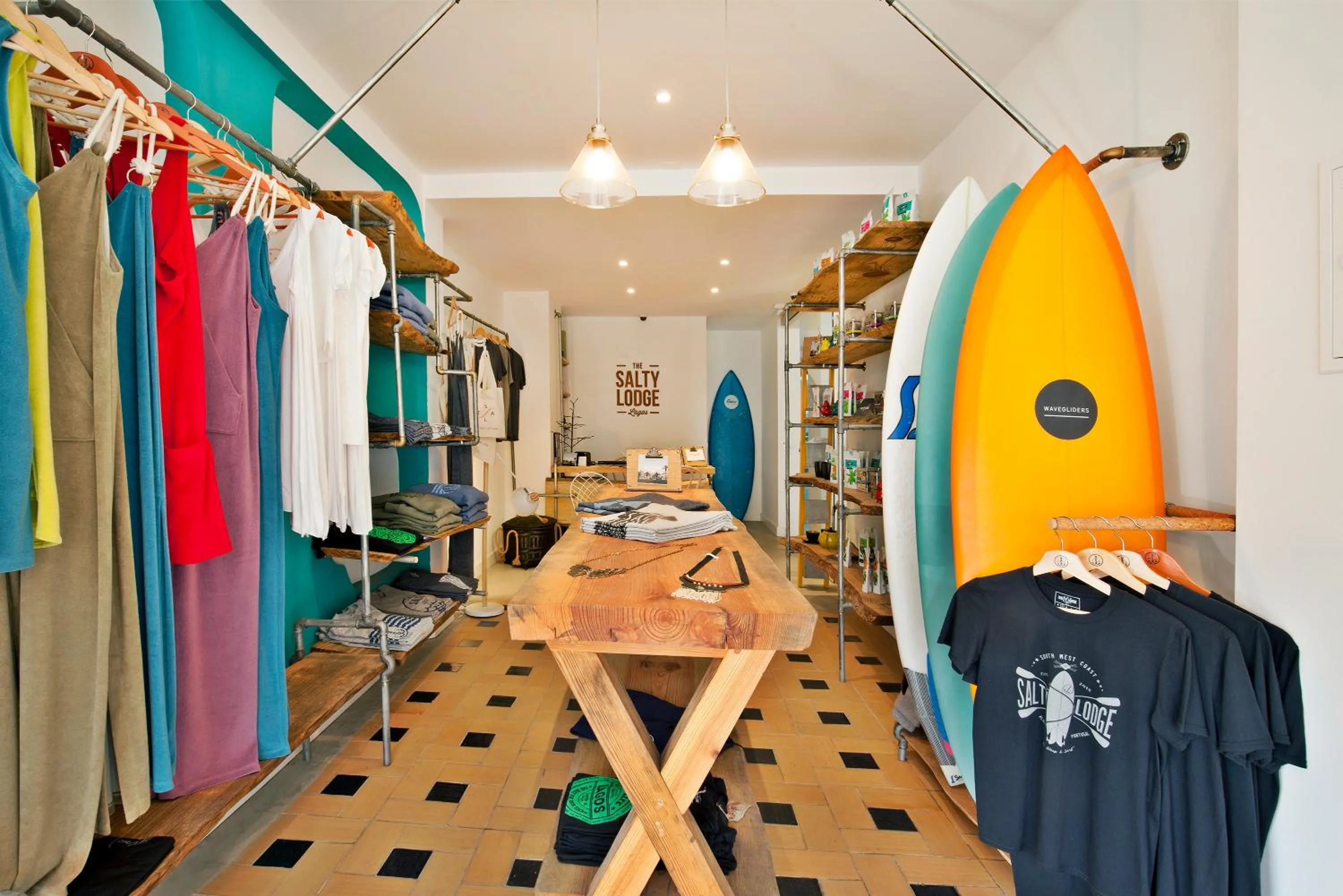 On-site shops in The Salty Lodge