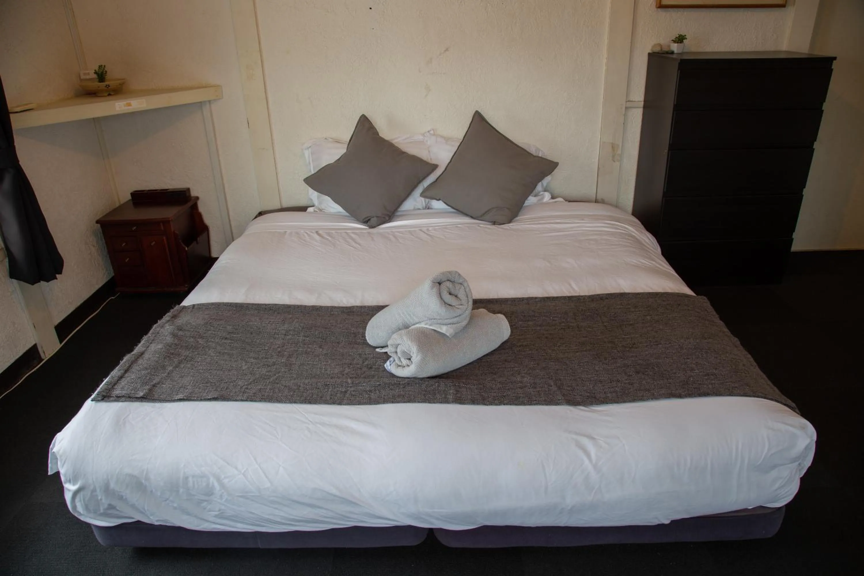 Bedroom, Bed in Powder Temple