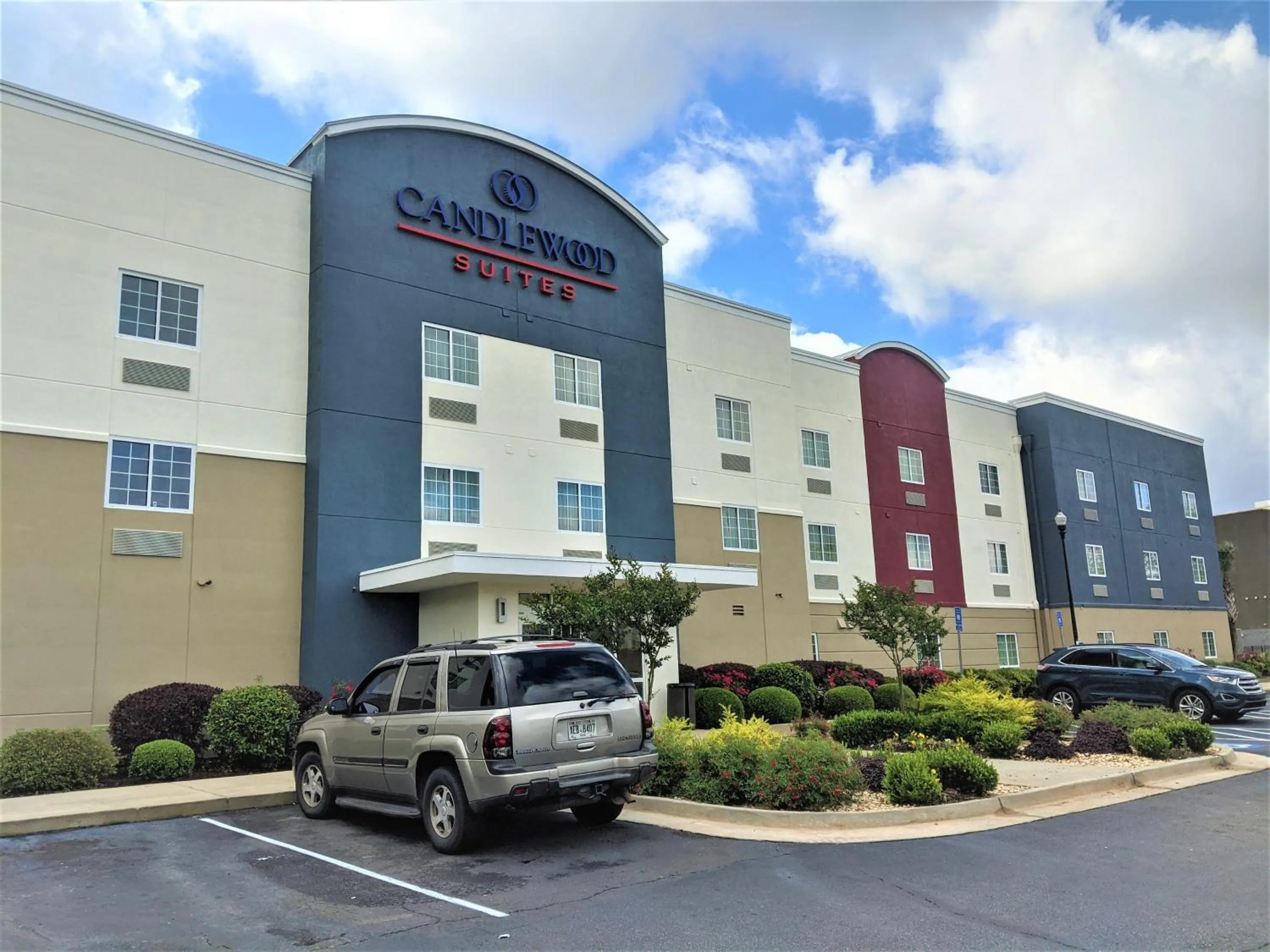 Property building in Candlewood Suites Macon by IHG