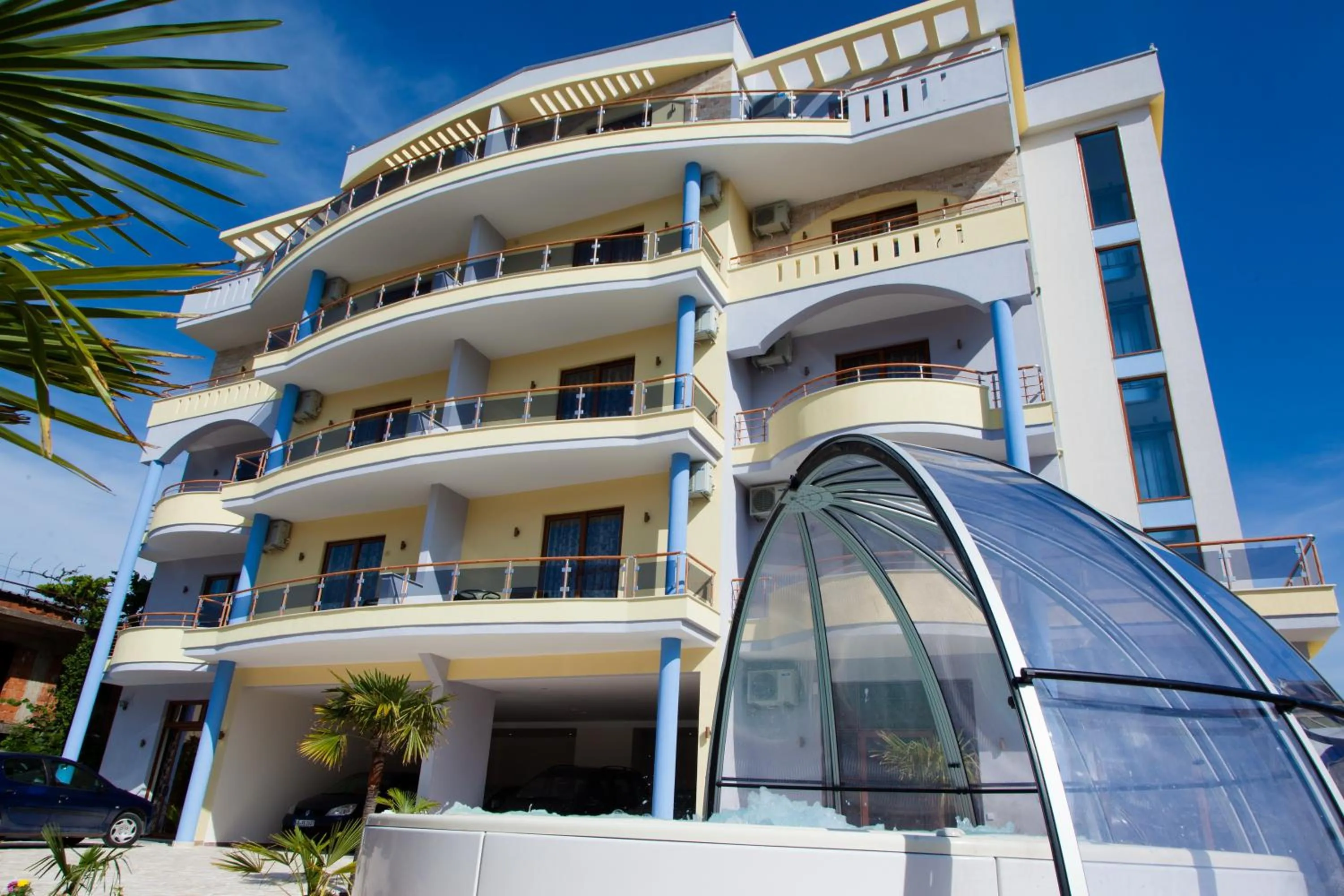 Facade/entrance in Spa Hotel Montefila