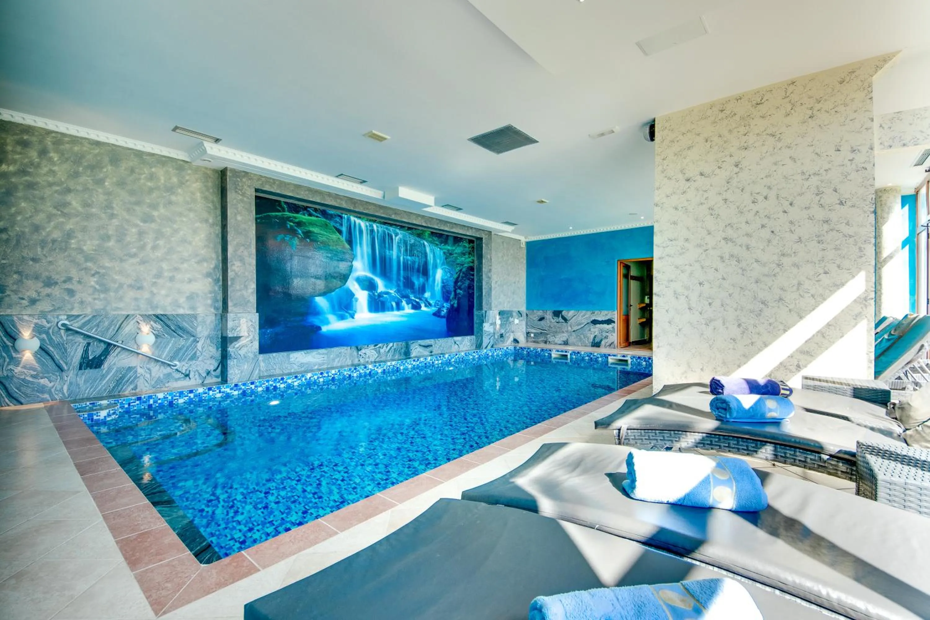 Swimming pool in Spa Hotel Montefila