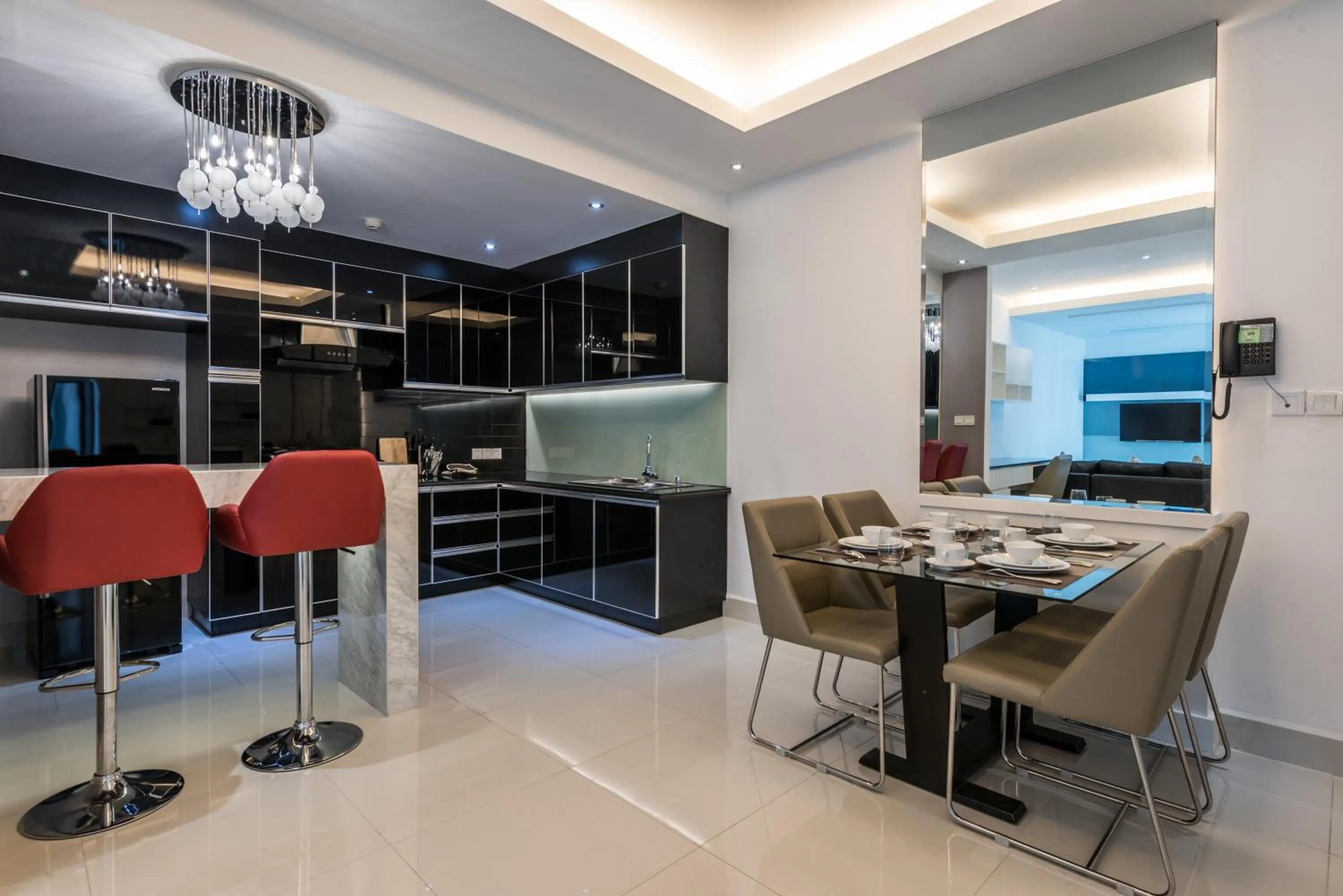 Kitchen or kitchenette in Naki Suites @ Silvertown