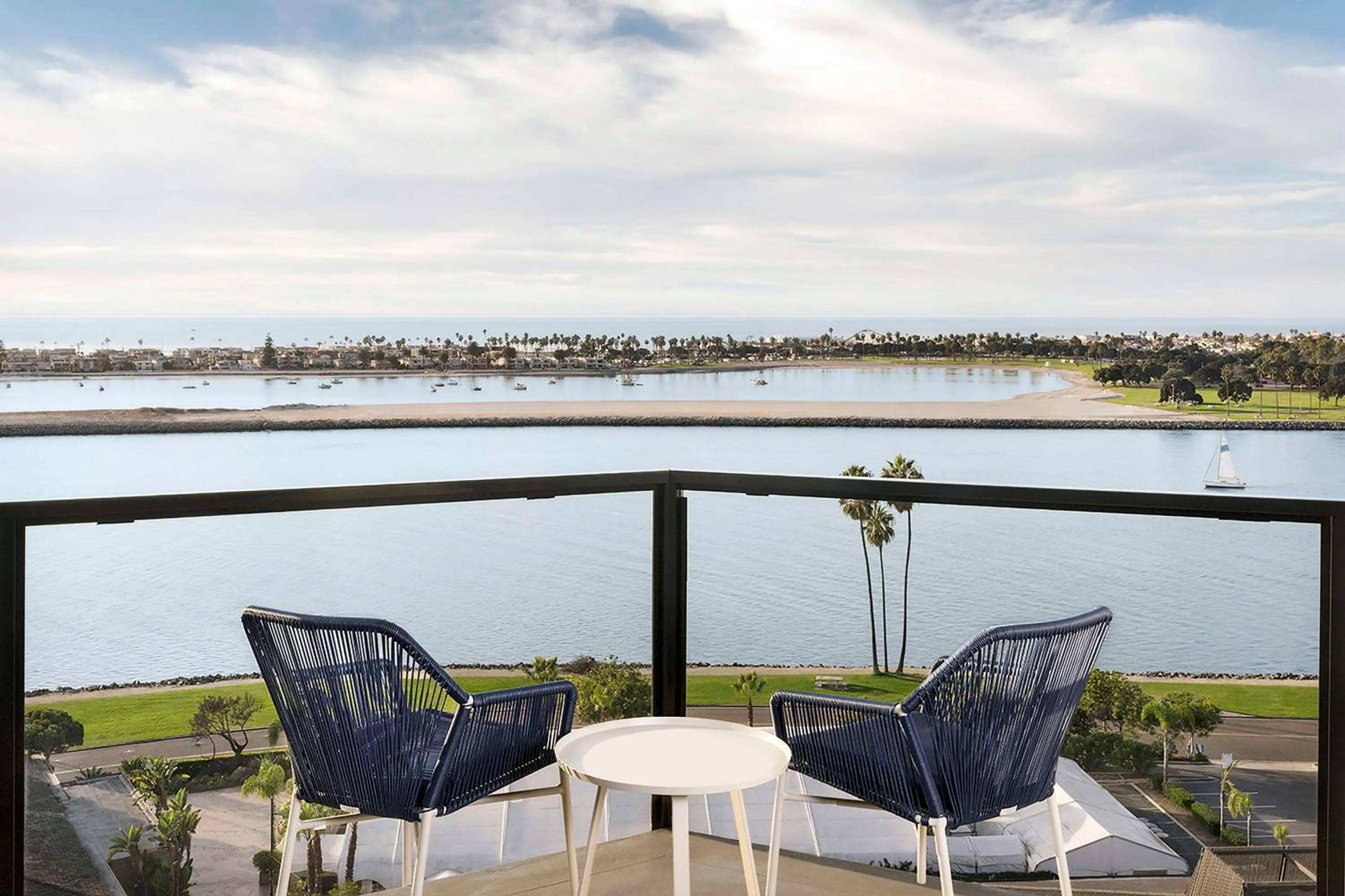 Photo of the whole room in Hyatt Regency Mission Bay Spa and Marina