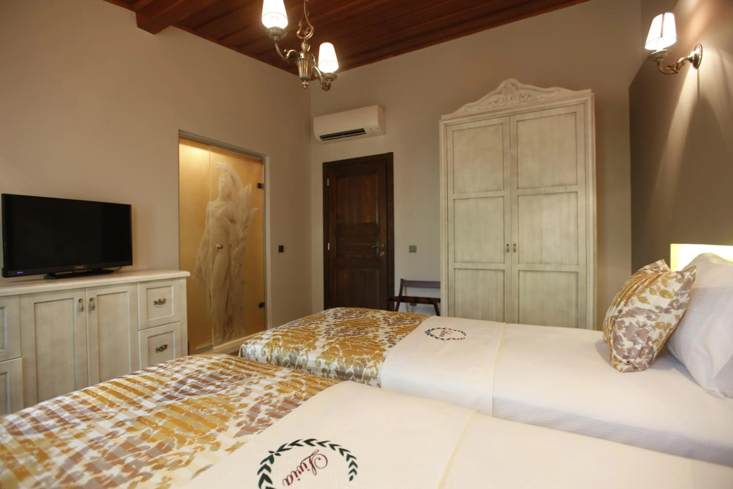 Photo of the whole room, Bed in Livia Hotel Ephesus