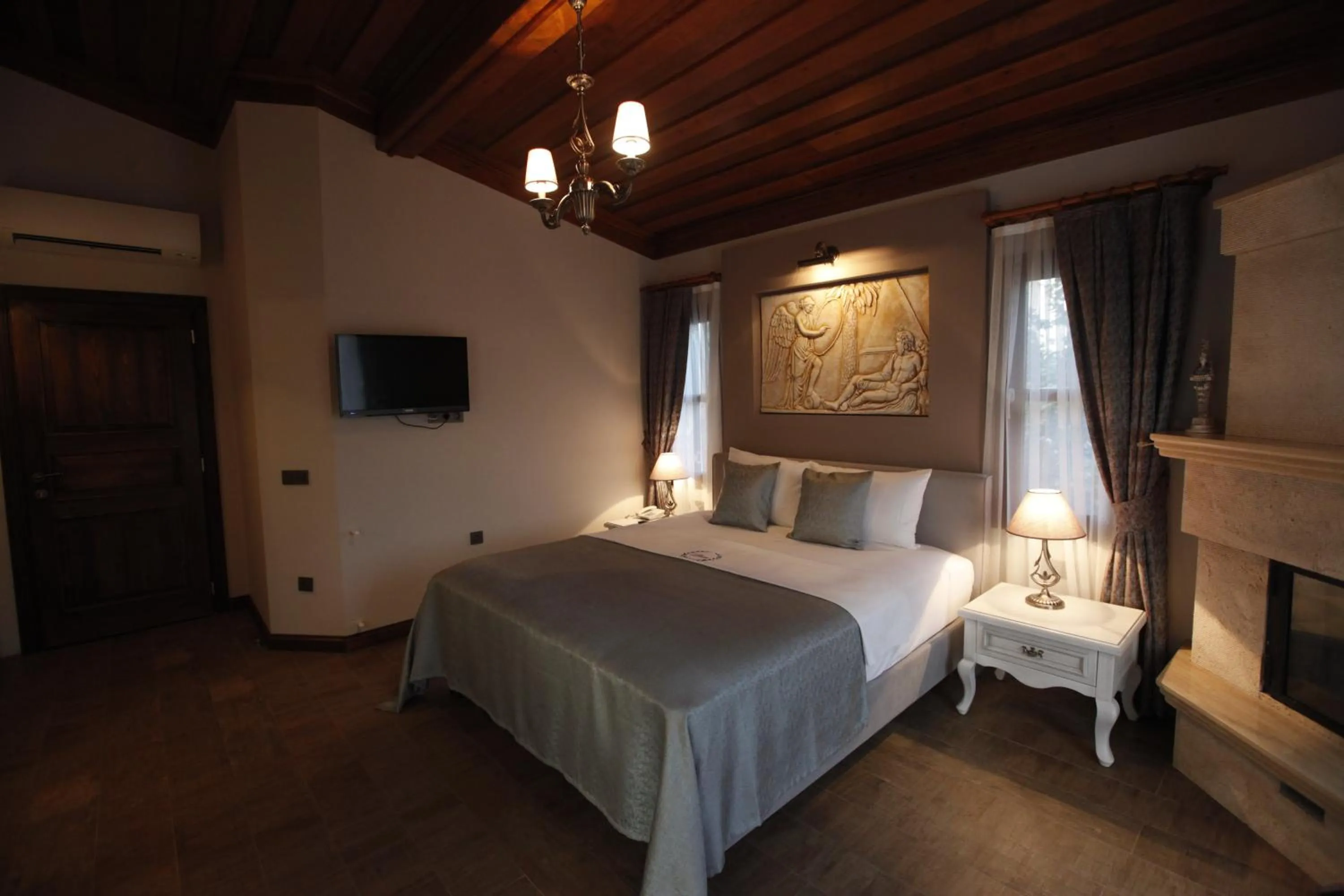 Photo of the whole room, Bed in Livia Hotel Ephesus