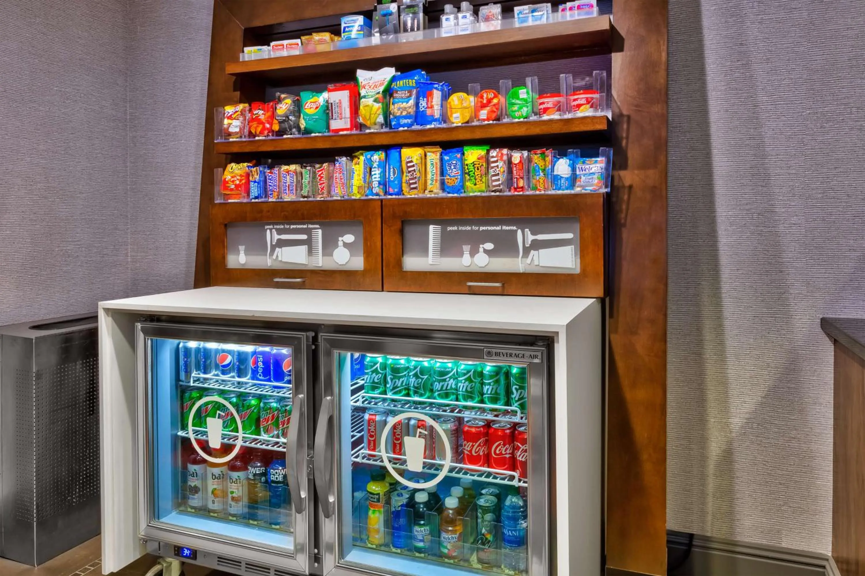 On-site shops in Hampton Inn Traverse City