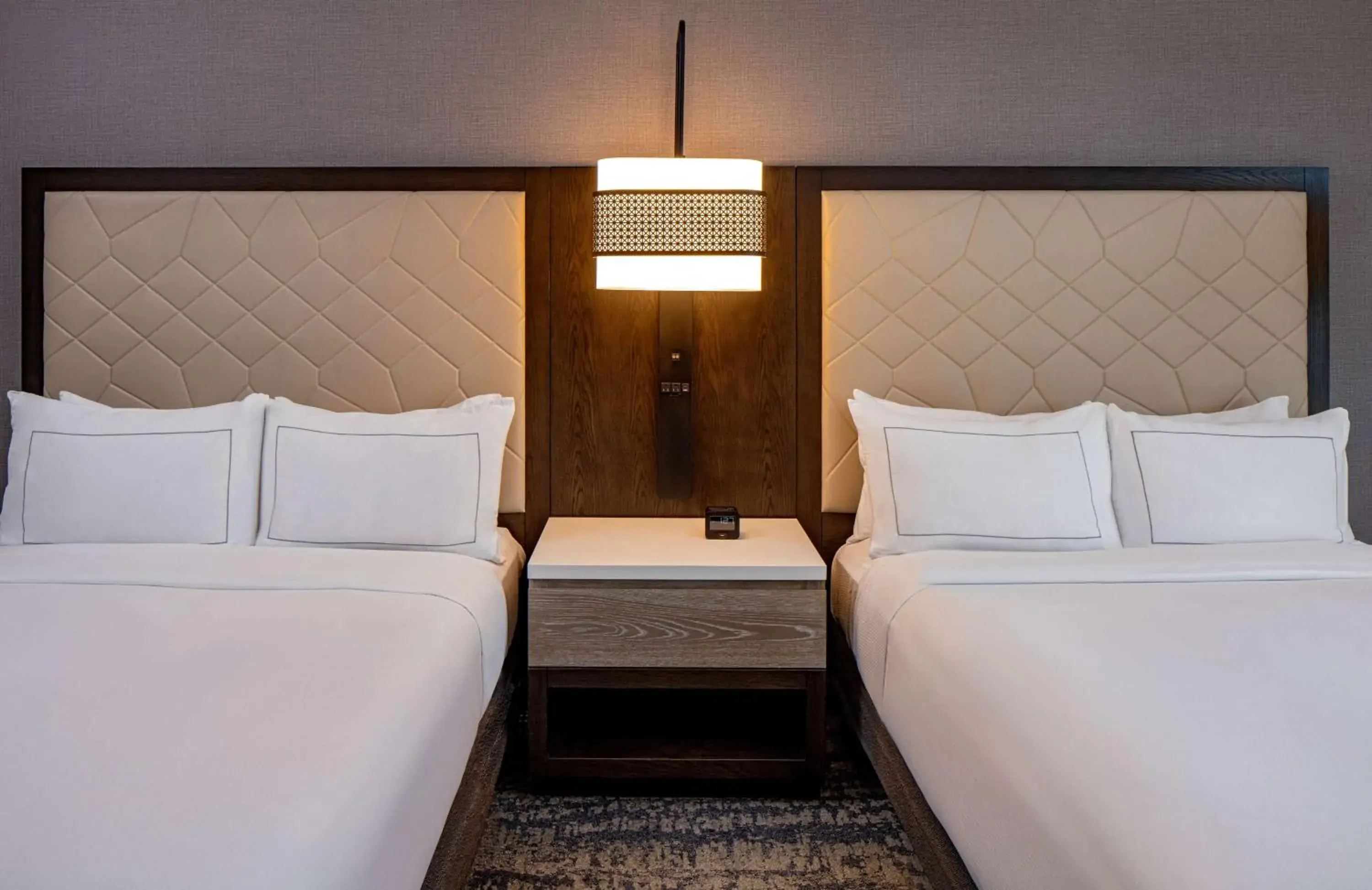 Queen Room with Two Queen Beds - Mobility and Hearing Access in Hilton Shreveport Queen Room with Two Queen Beds - Mobility and Hearing Access in Hilton Shreveport