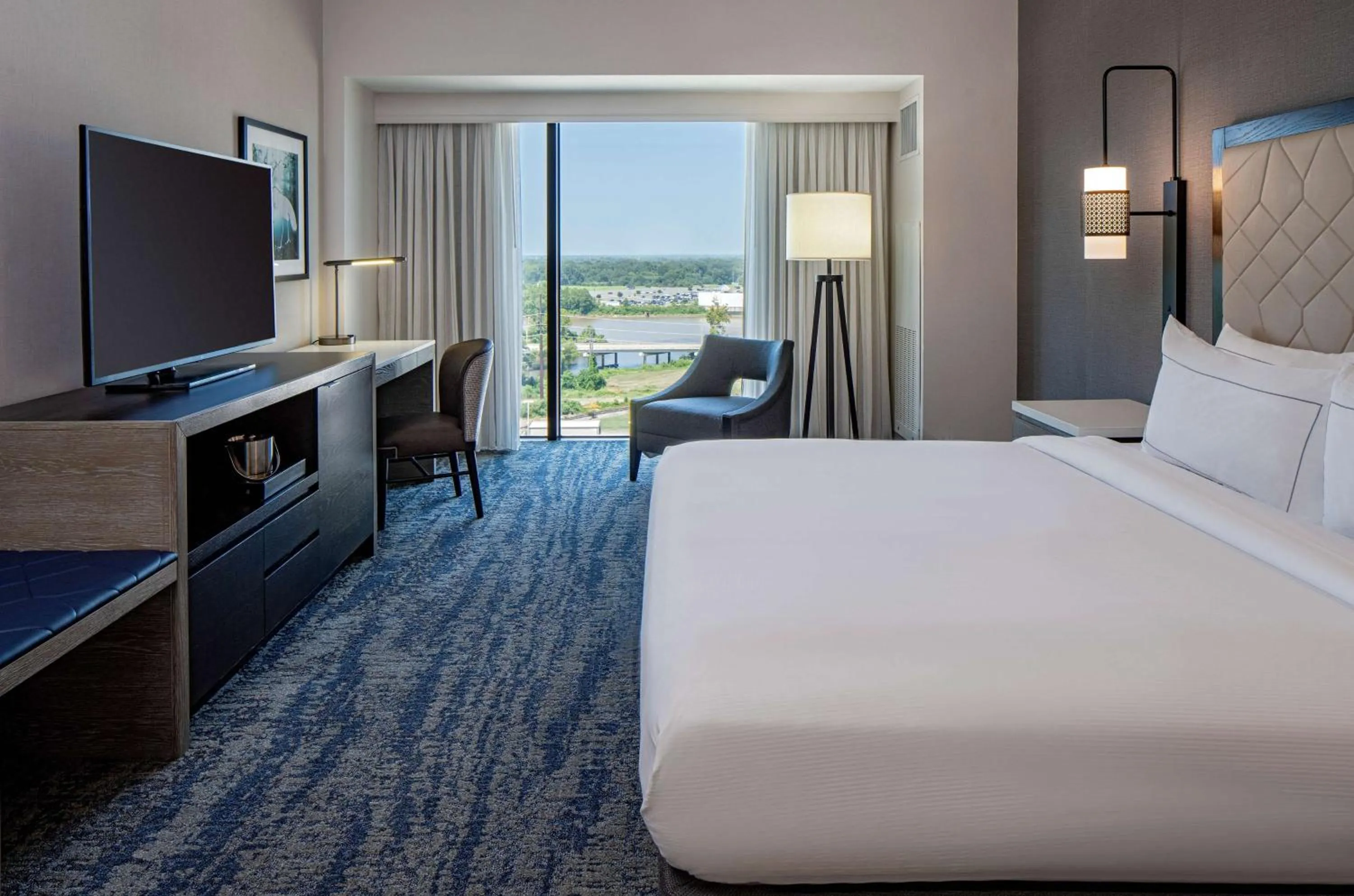 Bed in Hilton Shreveport