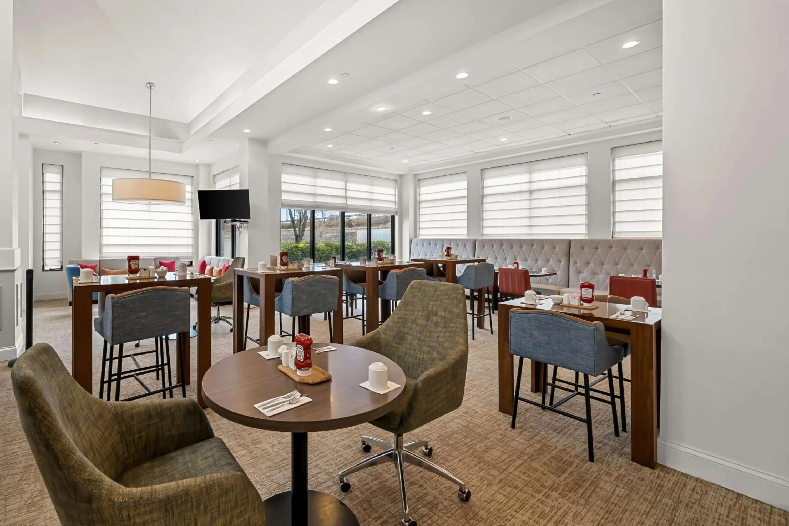 Breakfast in Hilton Garden Inn Plymouth