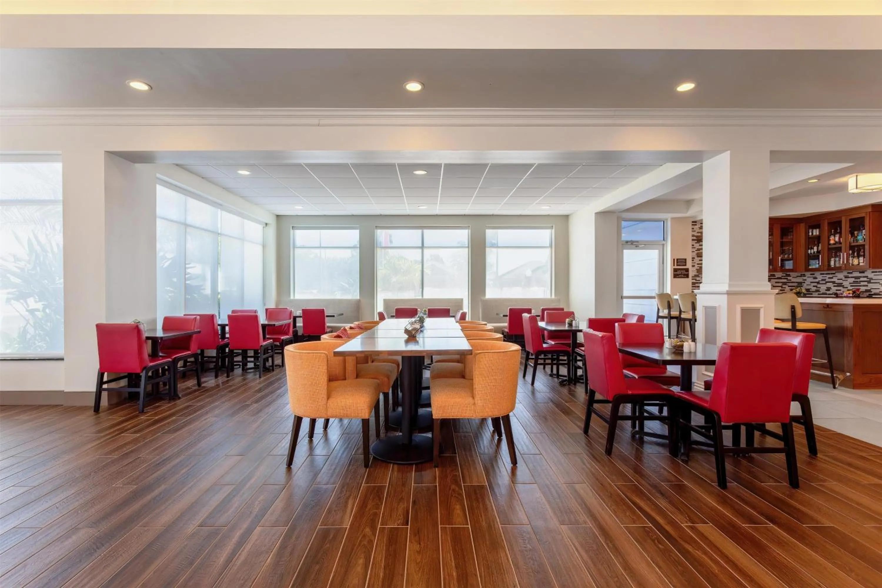 Restaurant/places to eat in Hilton Garden Inn Tampa Northwest/Oldsmar