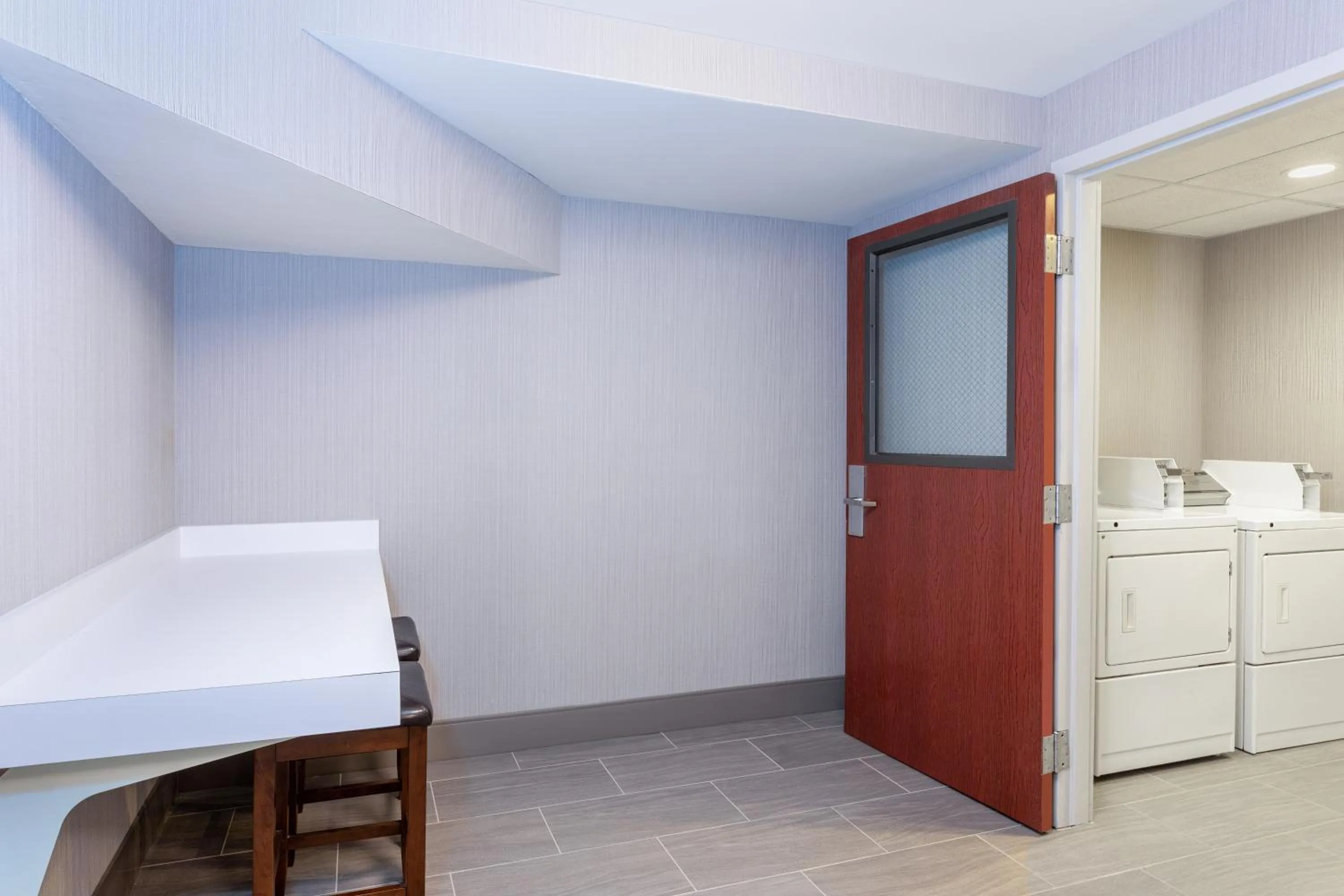 laundry in Hilton Garden Inn Tampa Northwest/Oldsmar