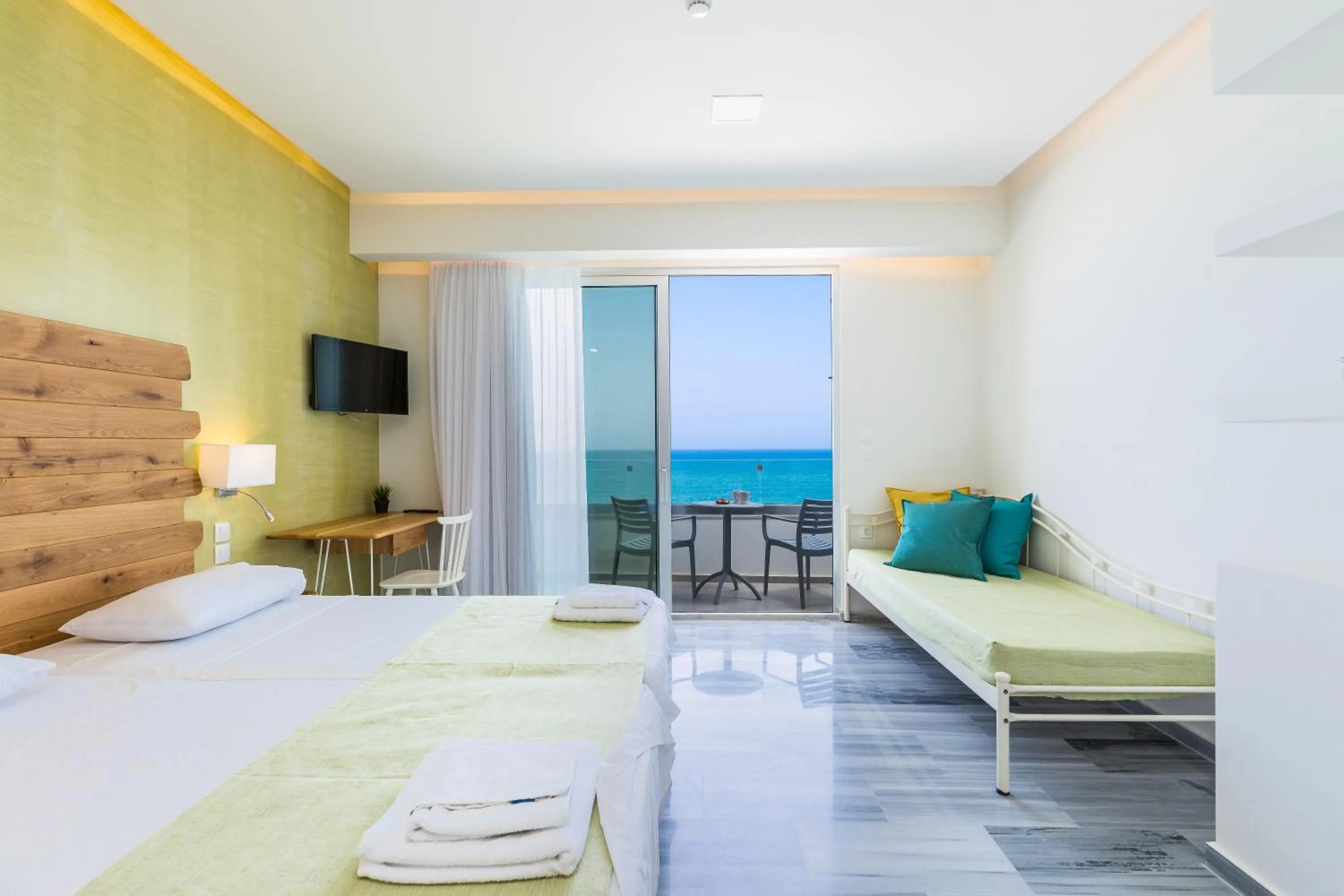 Living room, Bed in Meltemi Coast Suites