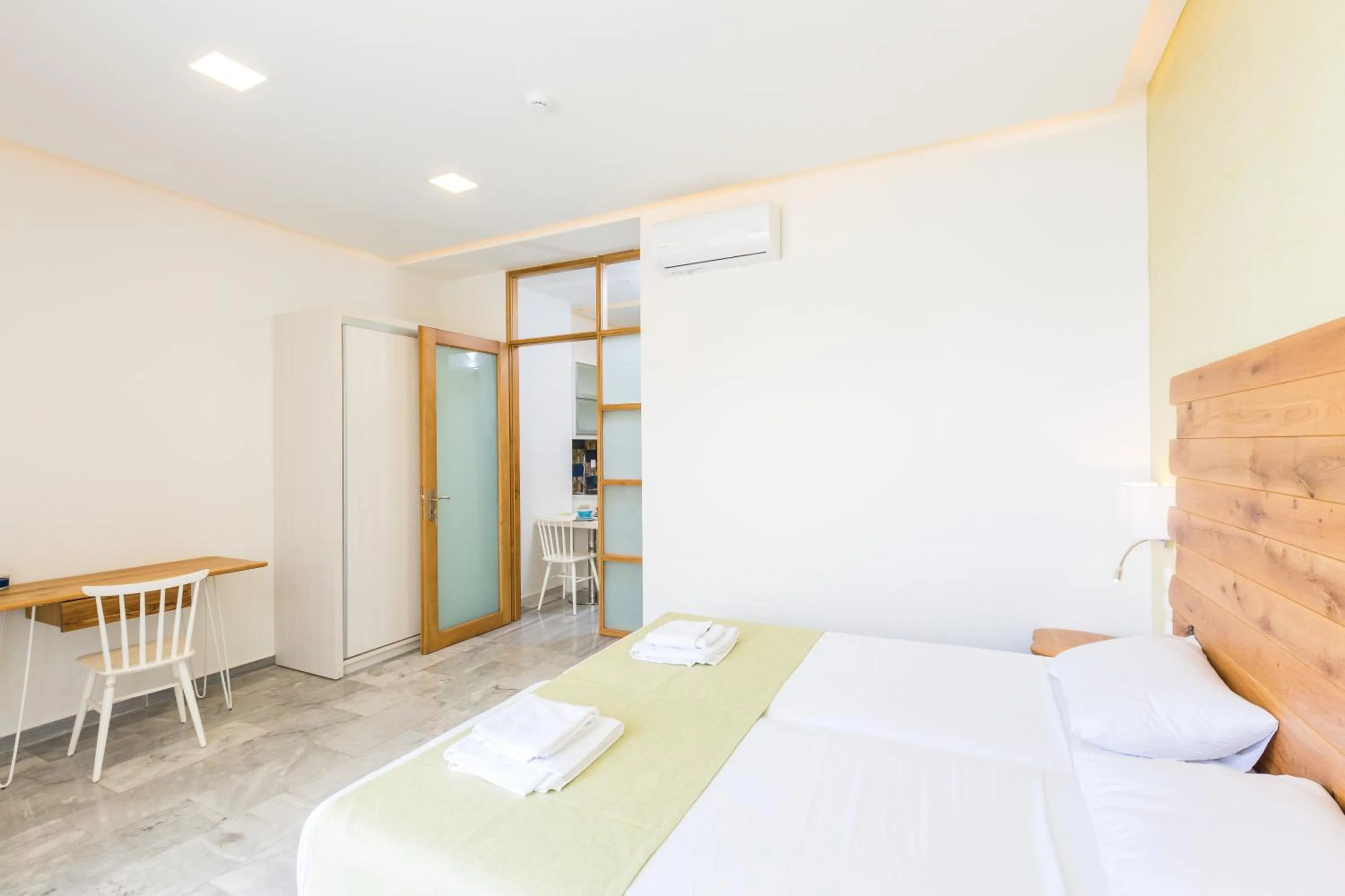 Bedroom, Bed in Meltemi Coast Suites