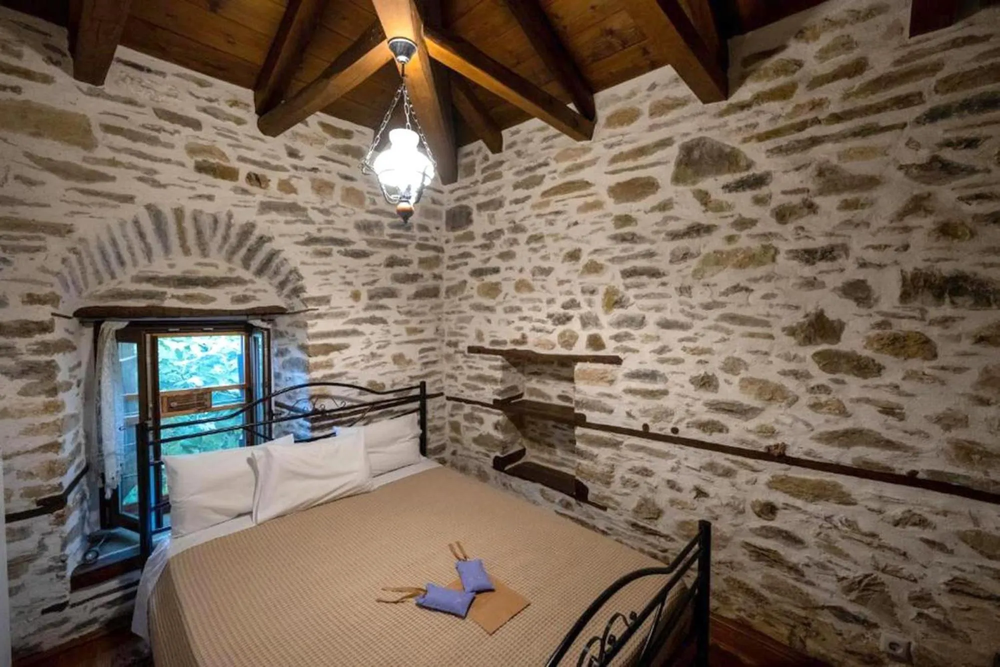 Bedroom, Bed in Archontiko Michael Pelion