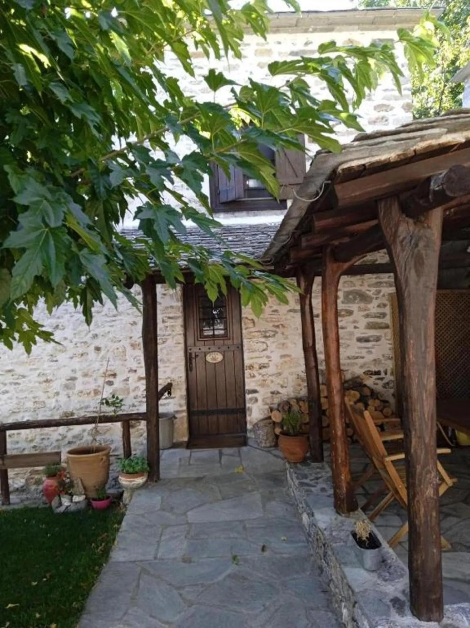 Facade/entrance in Archontiko Michael Pelion