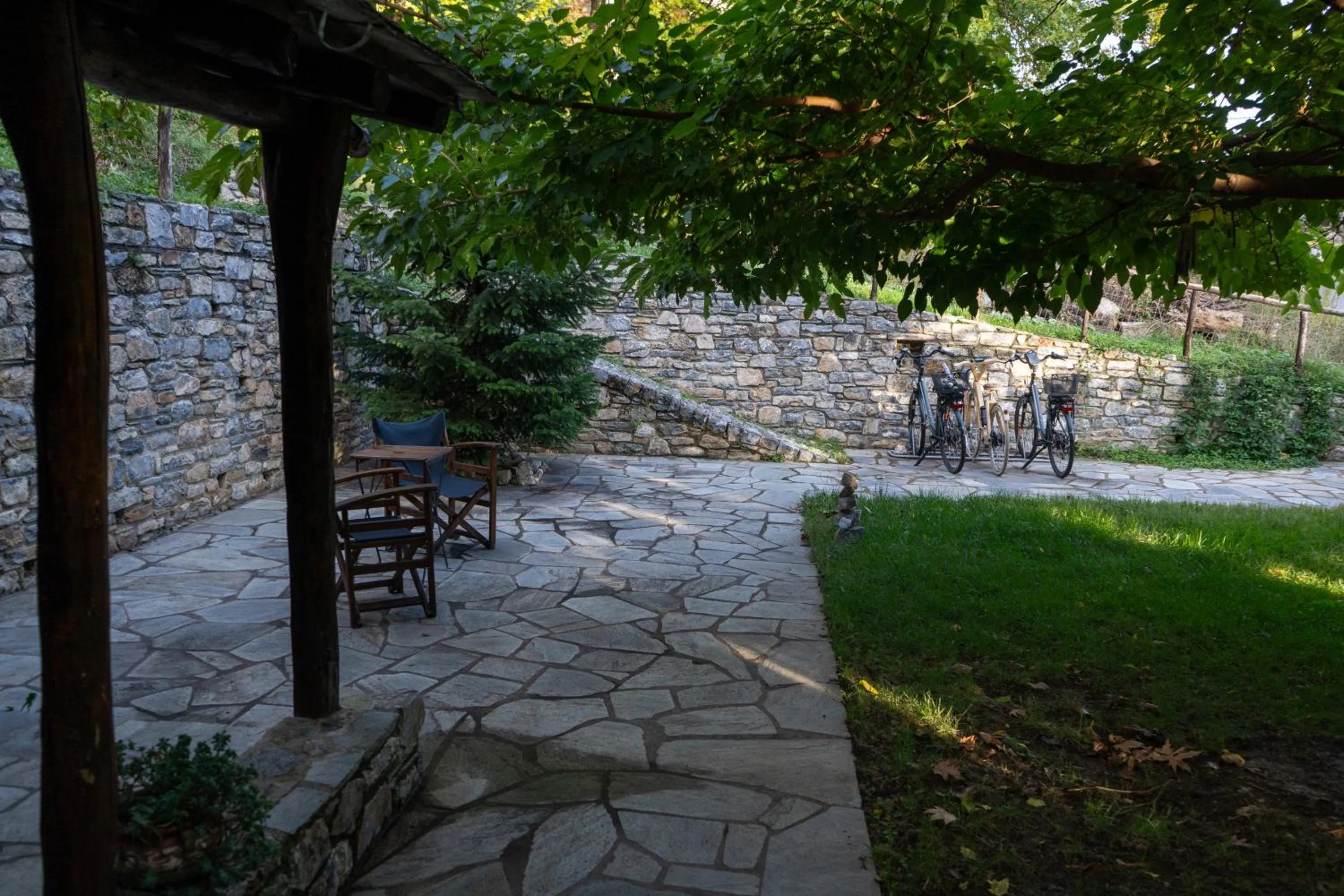 Garden in Archontiko Michael Pelion