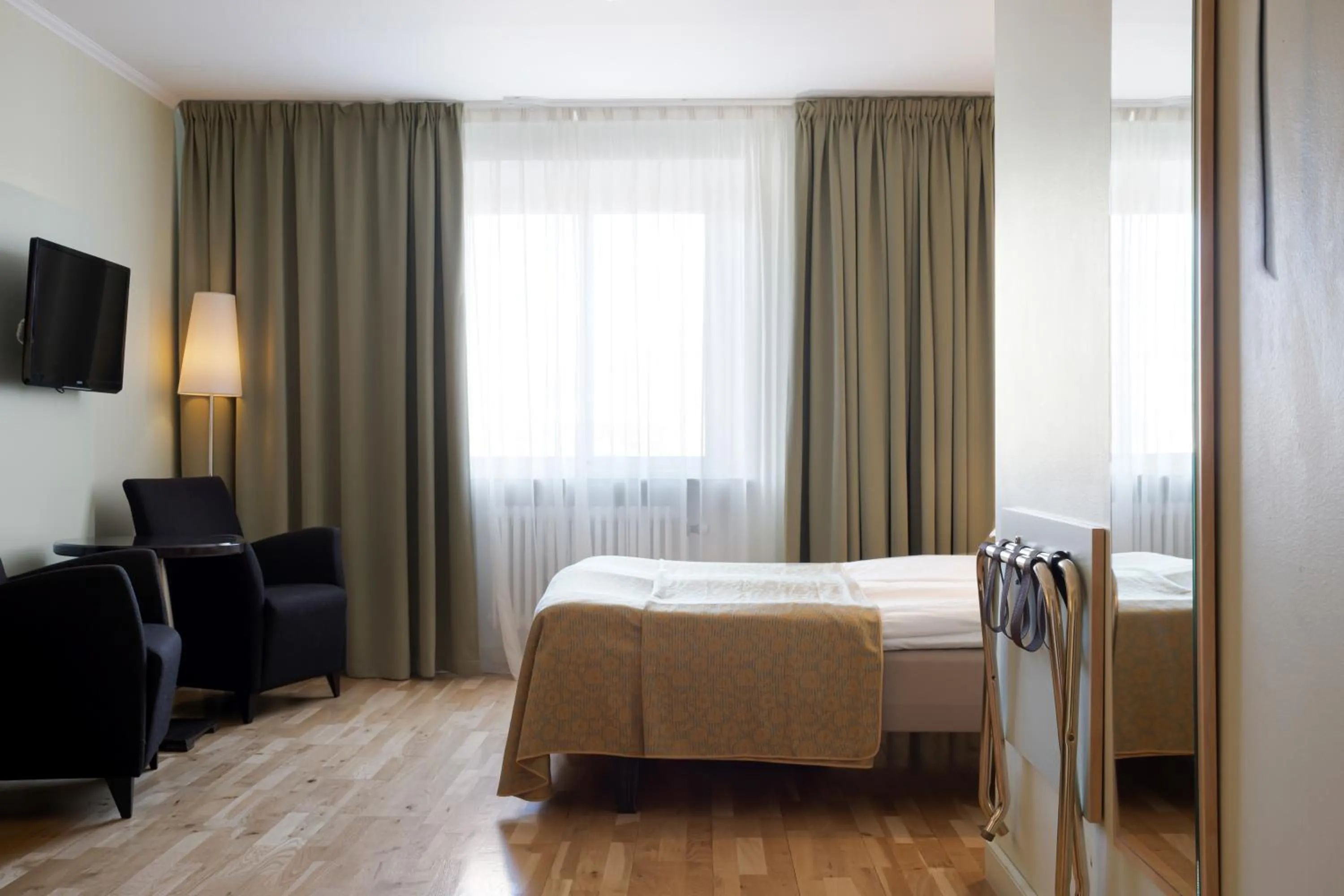 Photo of the whole room, Bed in Elite Stora Hotellet