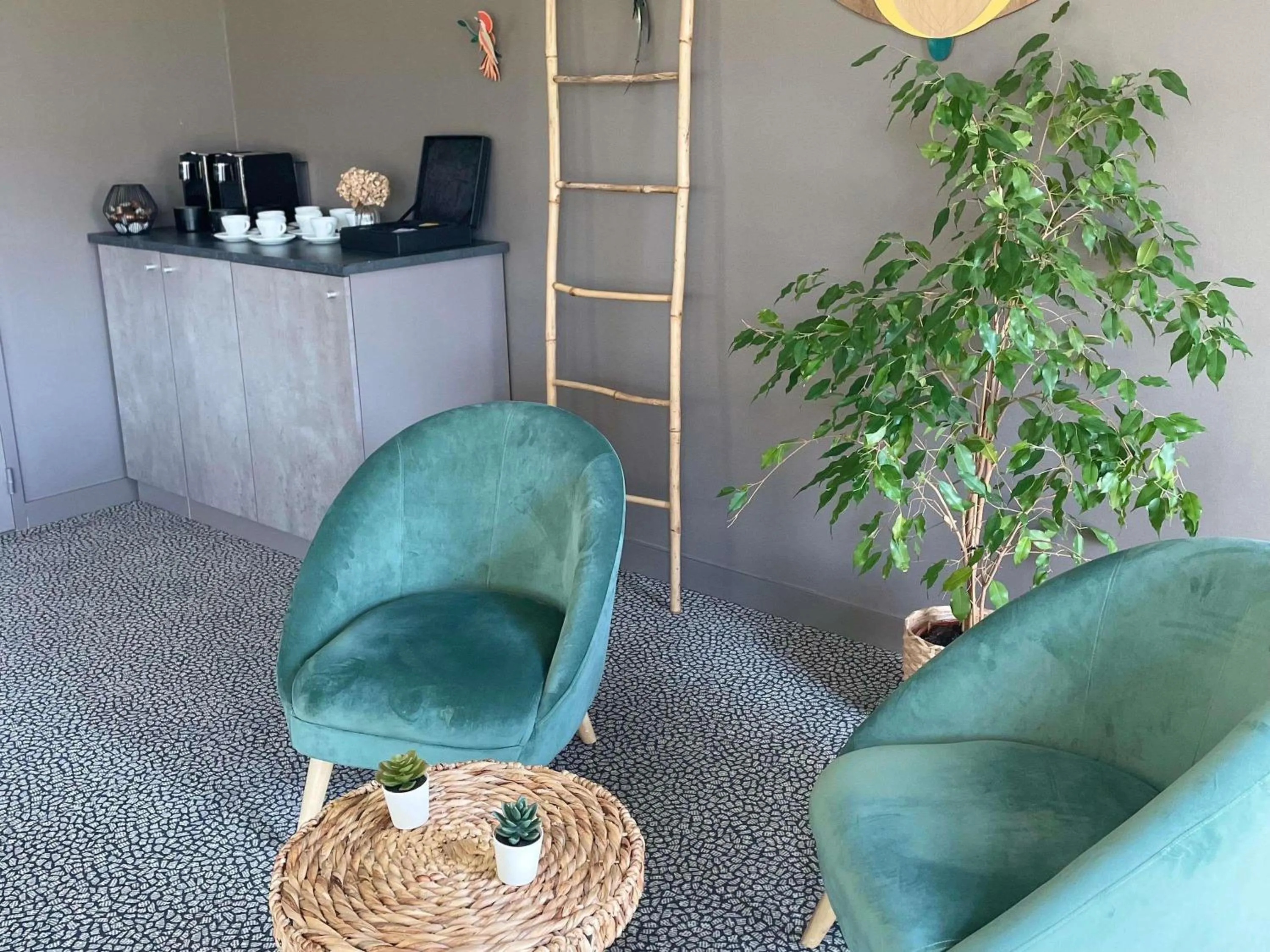 Meeting/conference room in ibis Styles Rennes Cesson