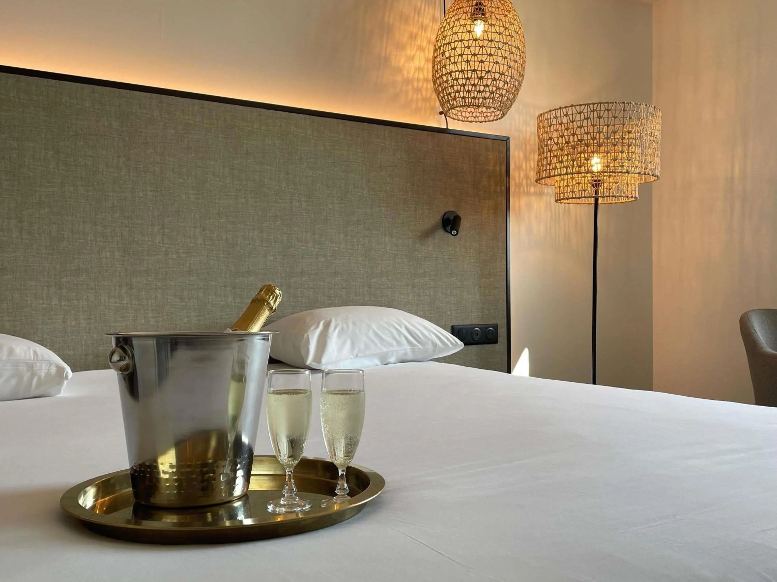 Other, Bed in ibis Styles Rennes Cesson