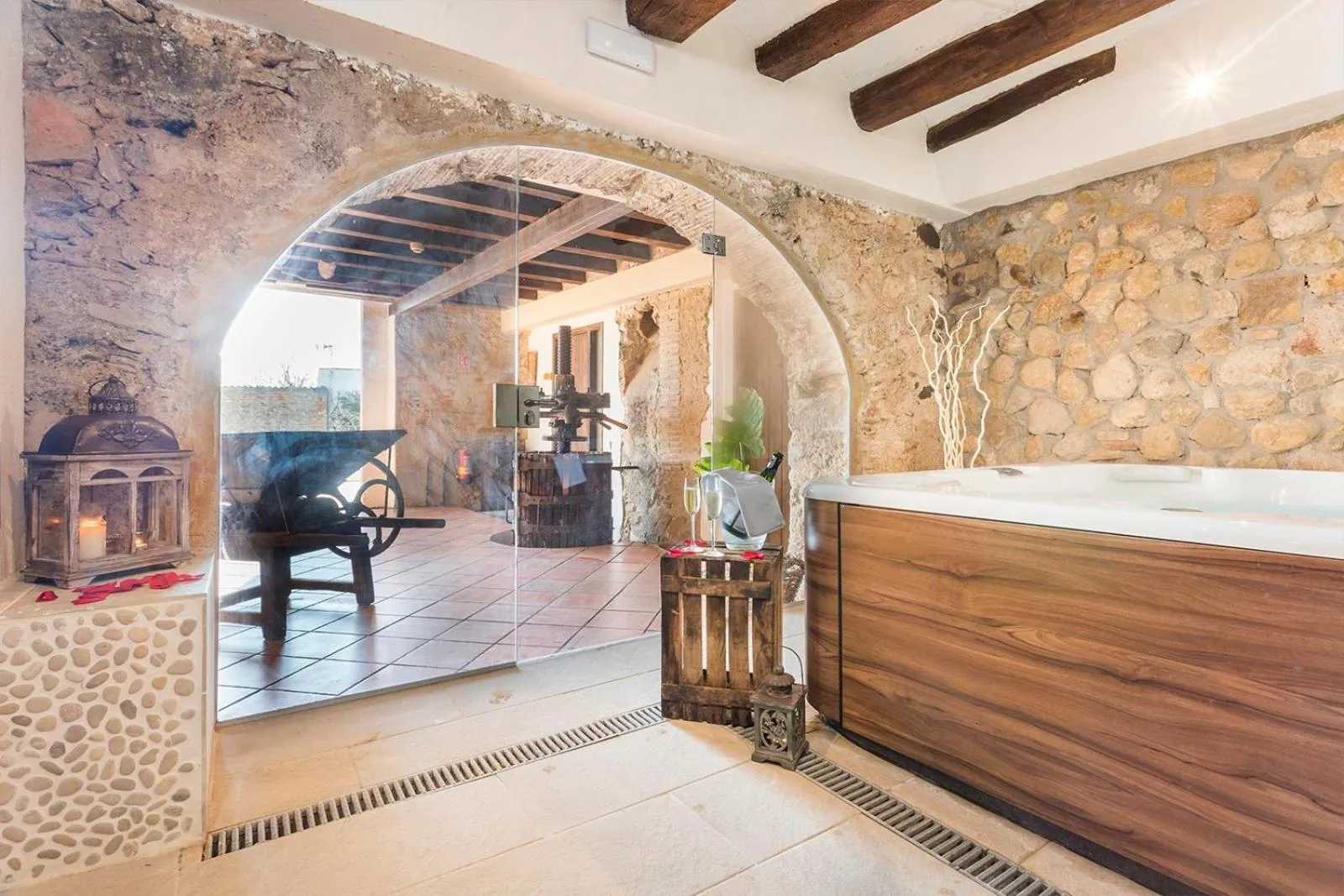 Spa and wellness centre/facilities in Masia Can Canyes & Spa