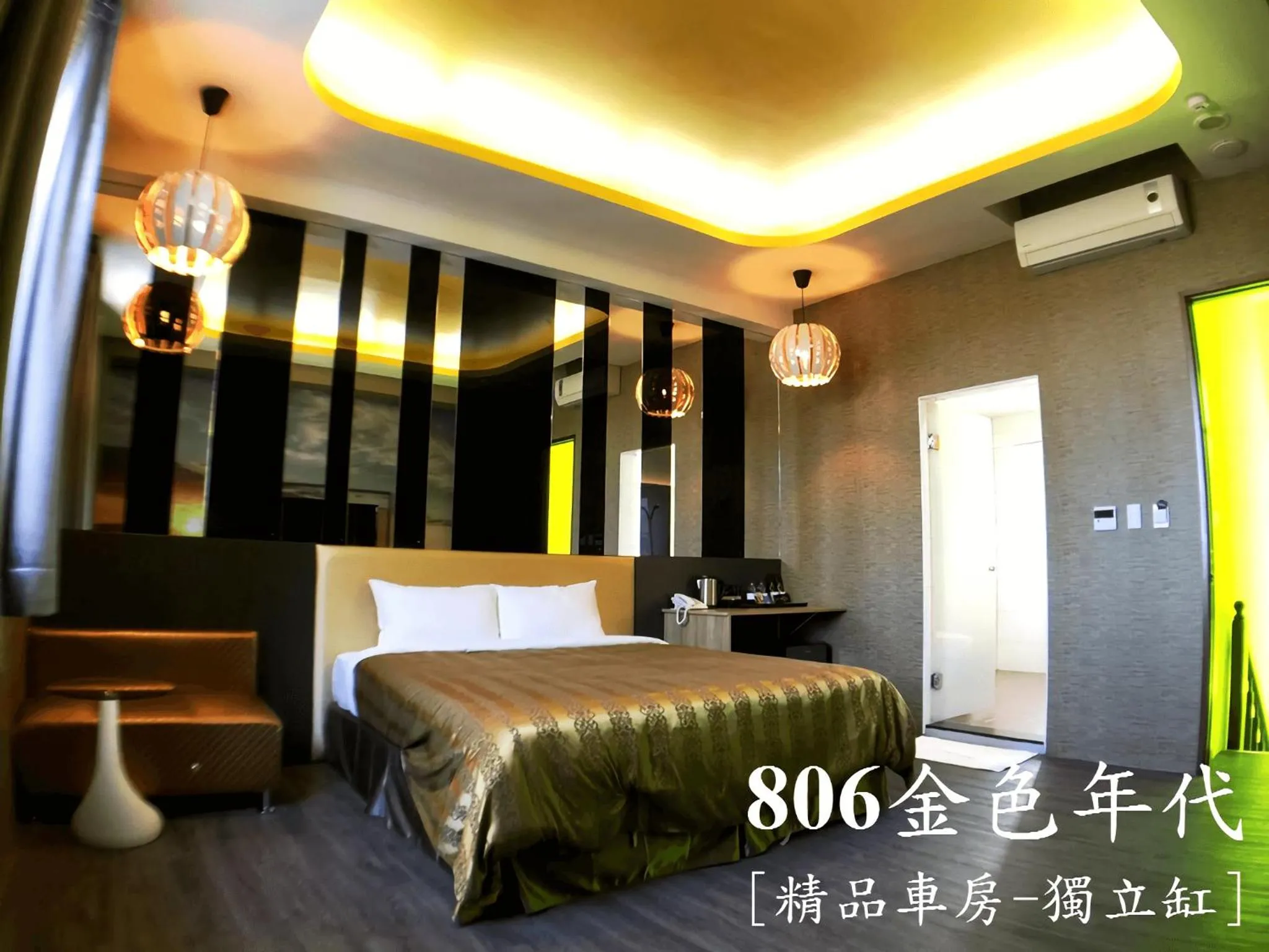 Bedroom, Bed in CoCo Motel Boutique