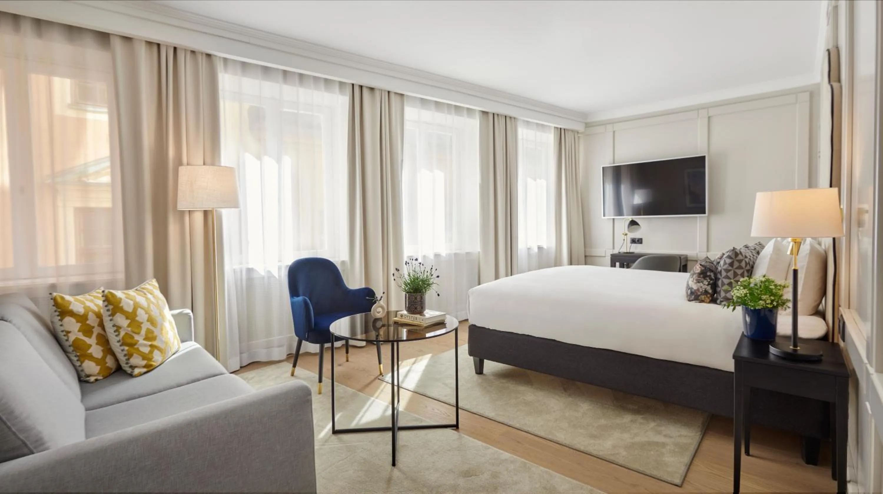 Bed in Hôtel Reisen in The Unbound Collection by Hyatt