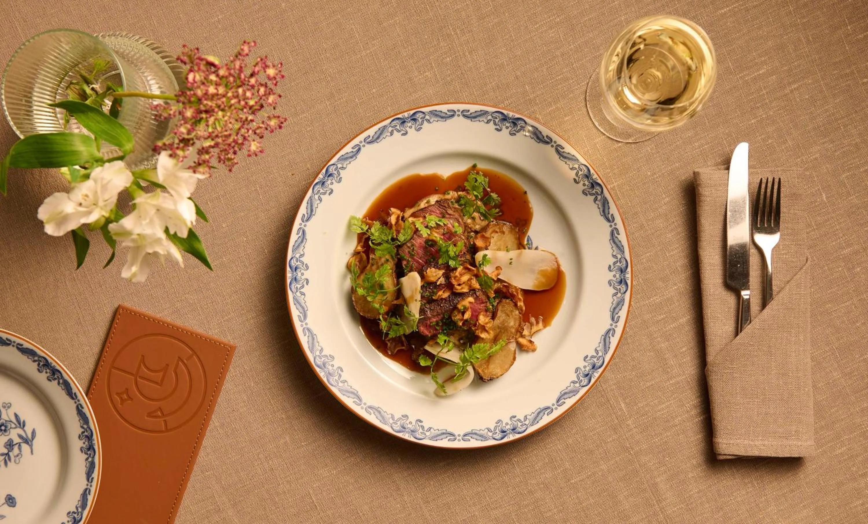 Restaurant/places to eat in Hôtel Reisen in The Unbound Collection by Hyatt