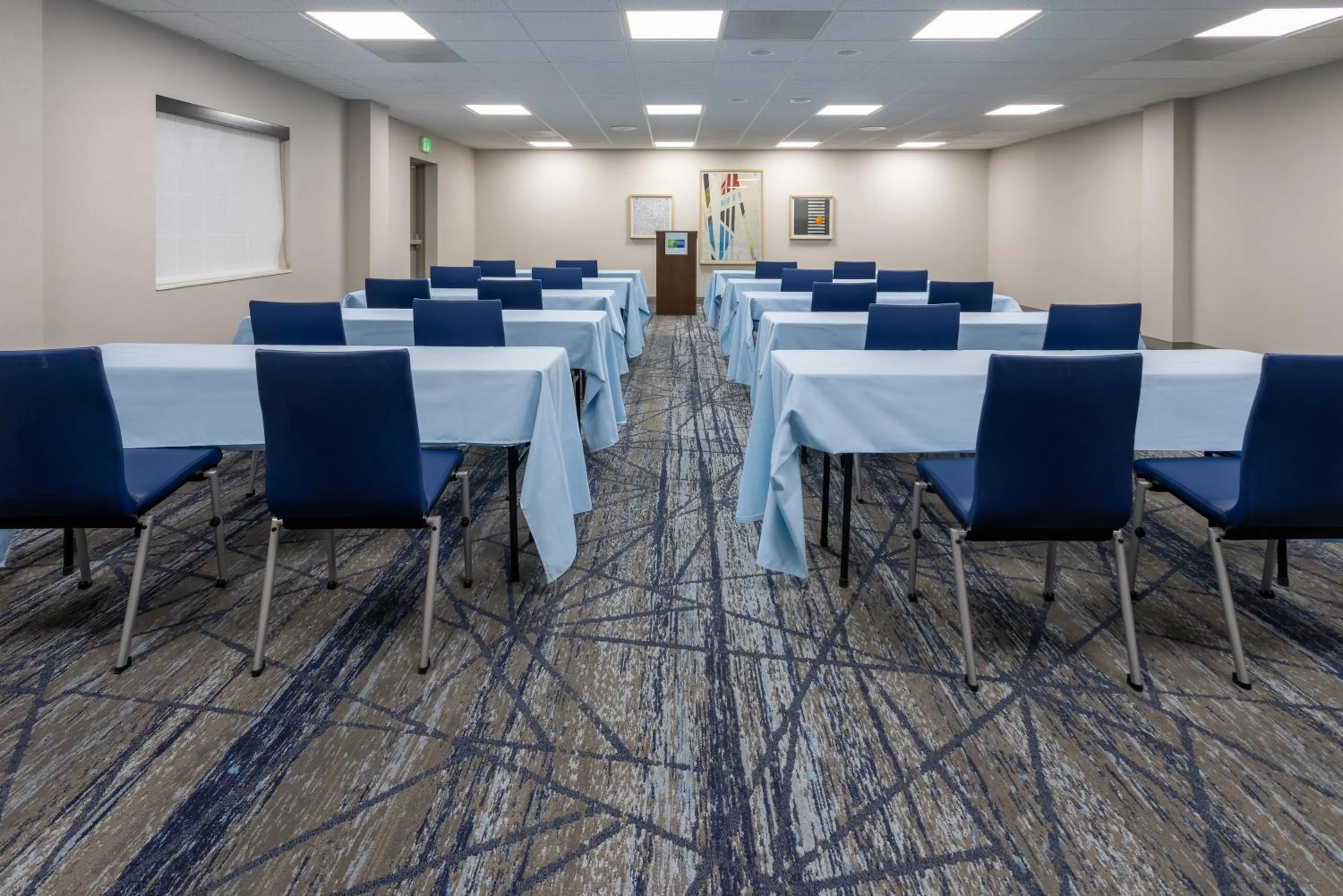 Meeting/conference room in Holiday Inn Express Hotel & Suites Center Township by IHG