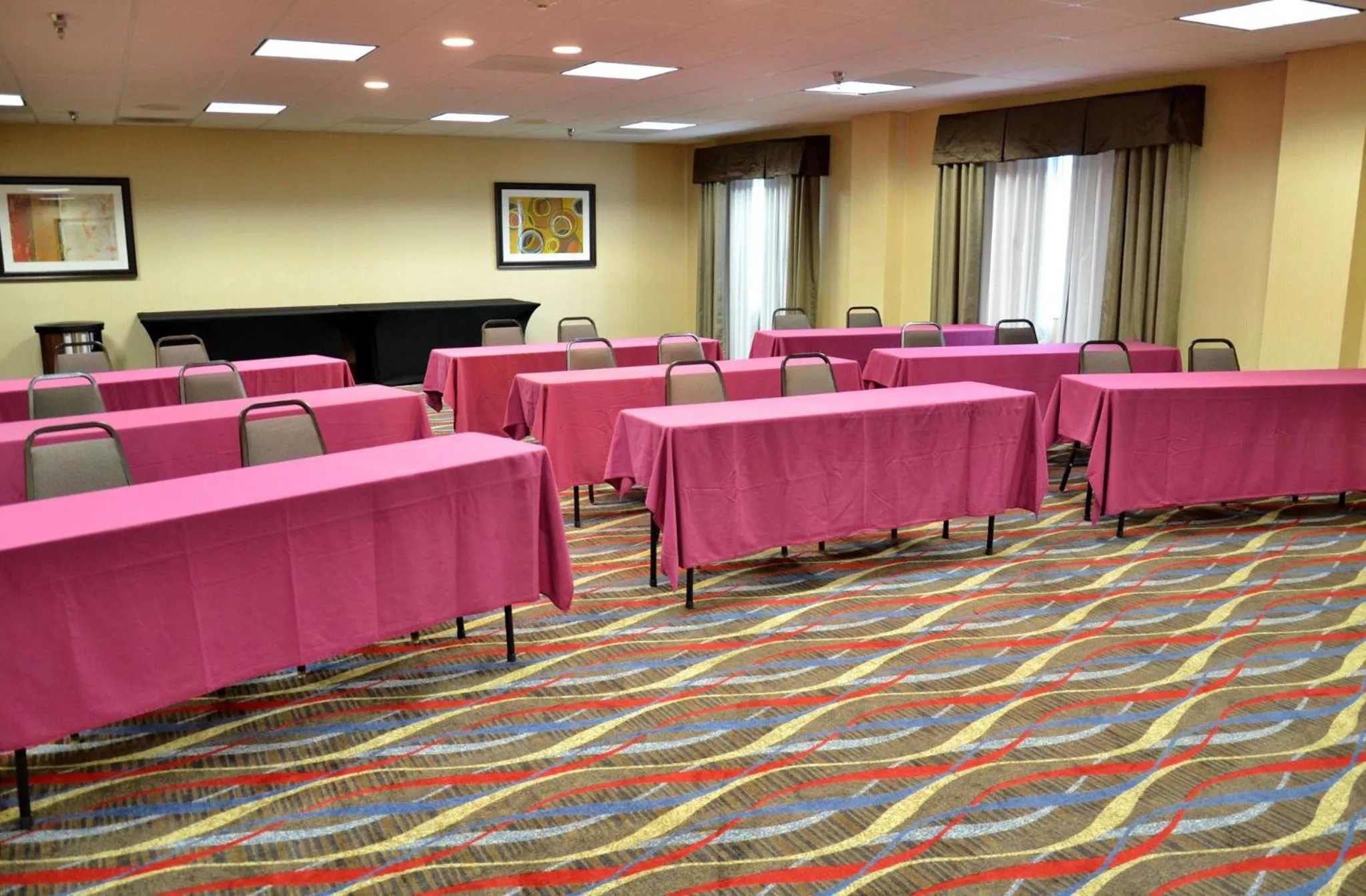 Meeting/conference room in Holiday Inn Express Hotel & Suites Center Township by IHG