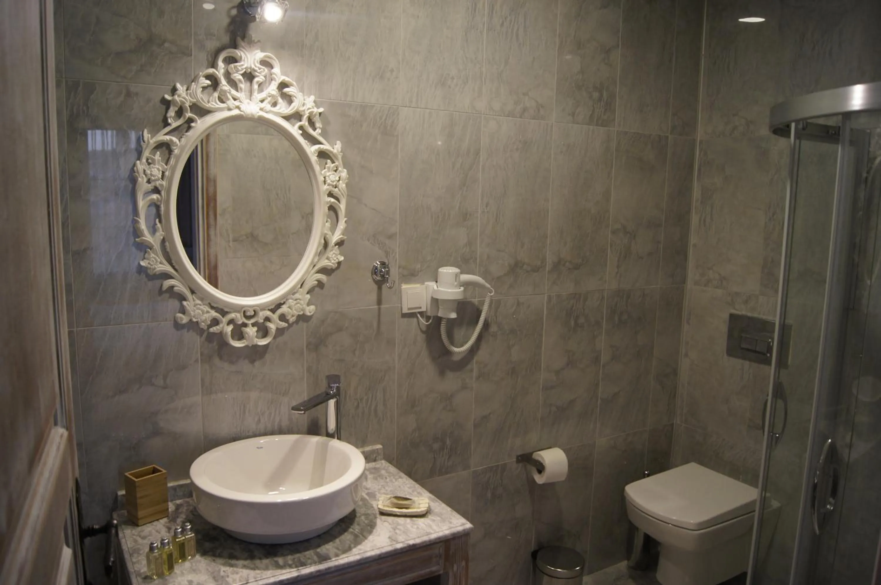 Toilet in Fehmi Bey Alacati