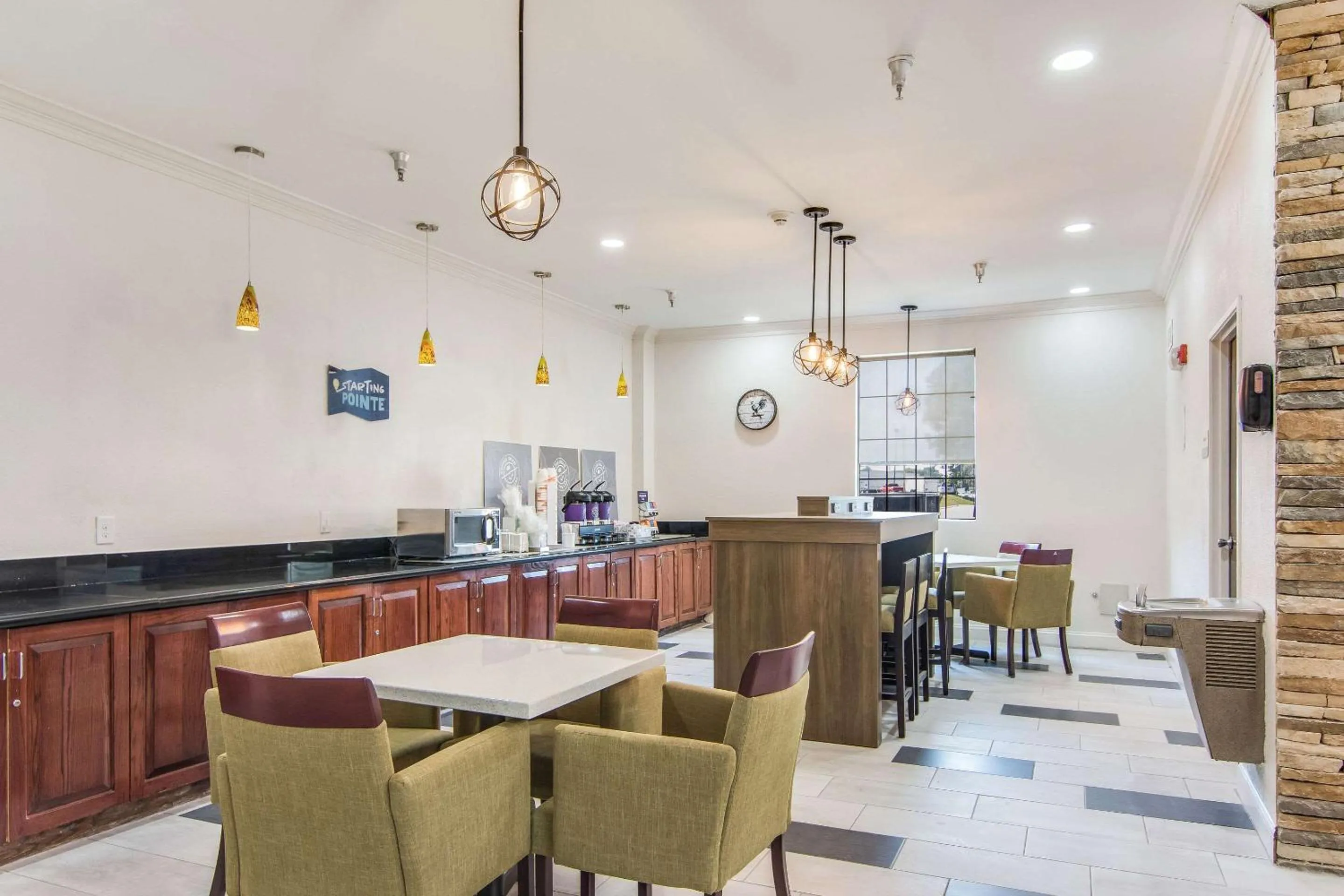 Restaurant/places to eat in Clarion Pointe South Boston - Danville East