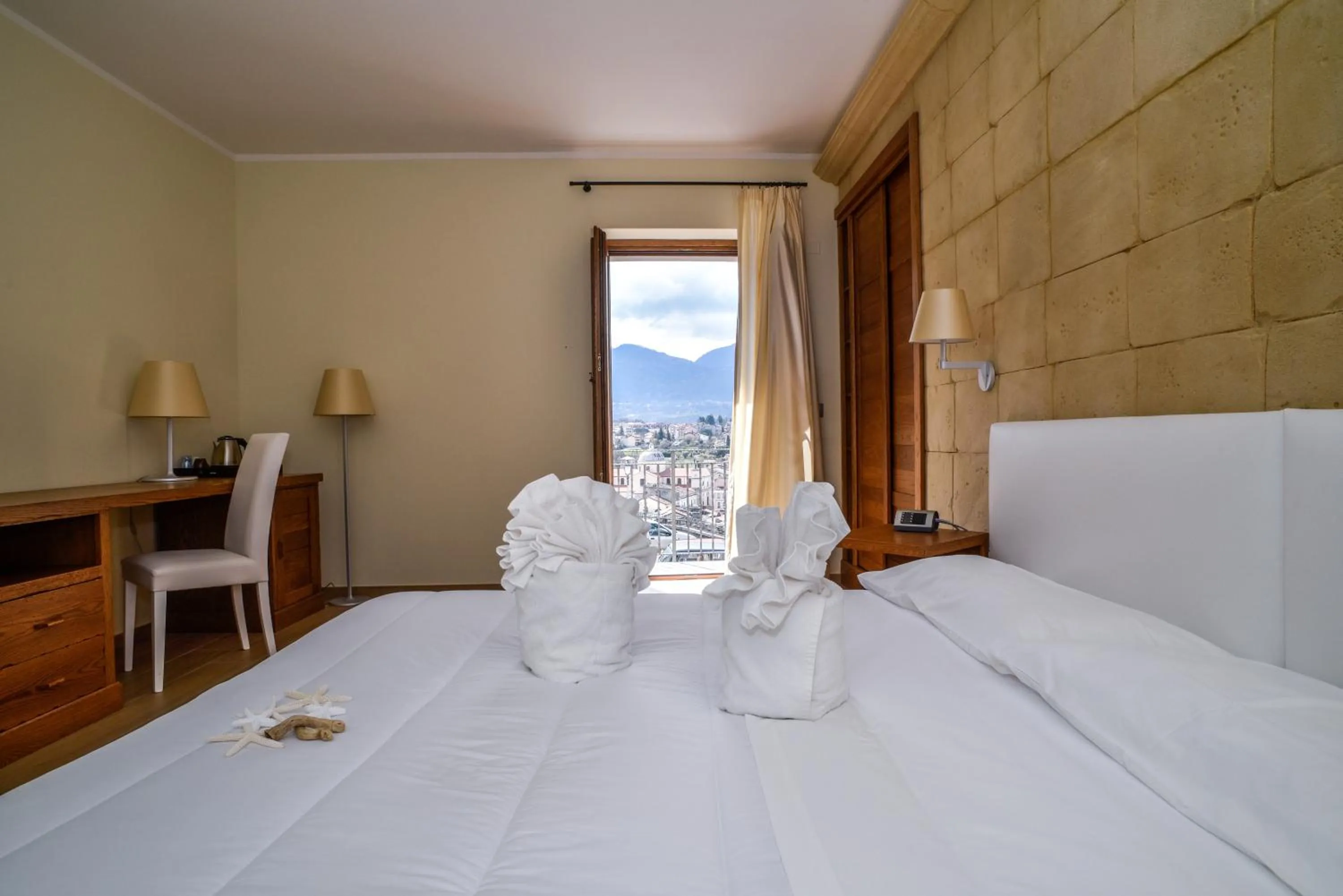 City view, Bed in Il Borgo Ospitale - Albergo Diffuso