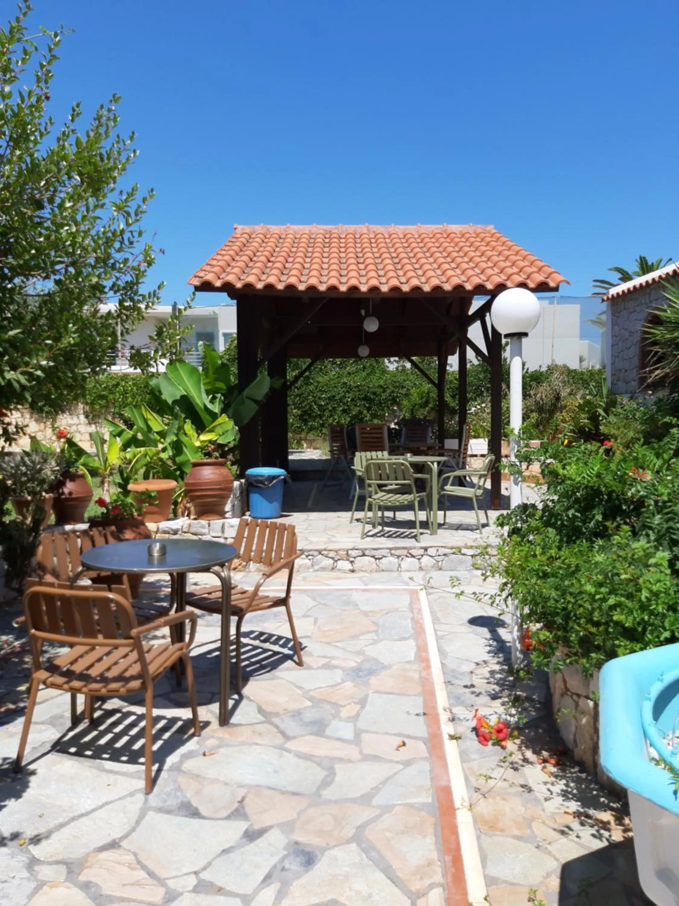 Garden in Eden Beach Hotel