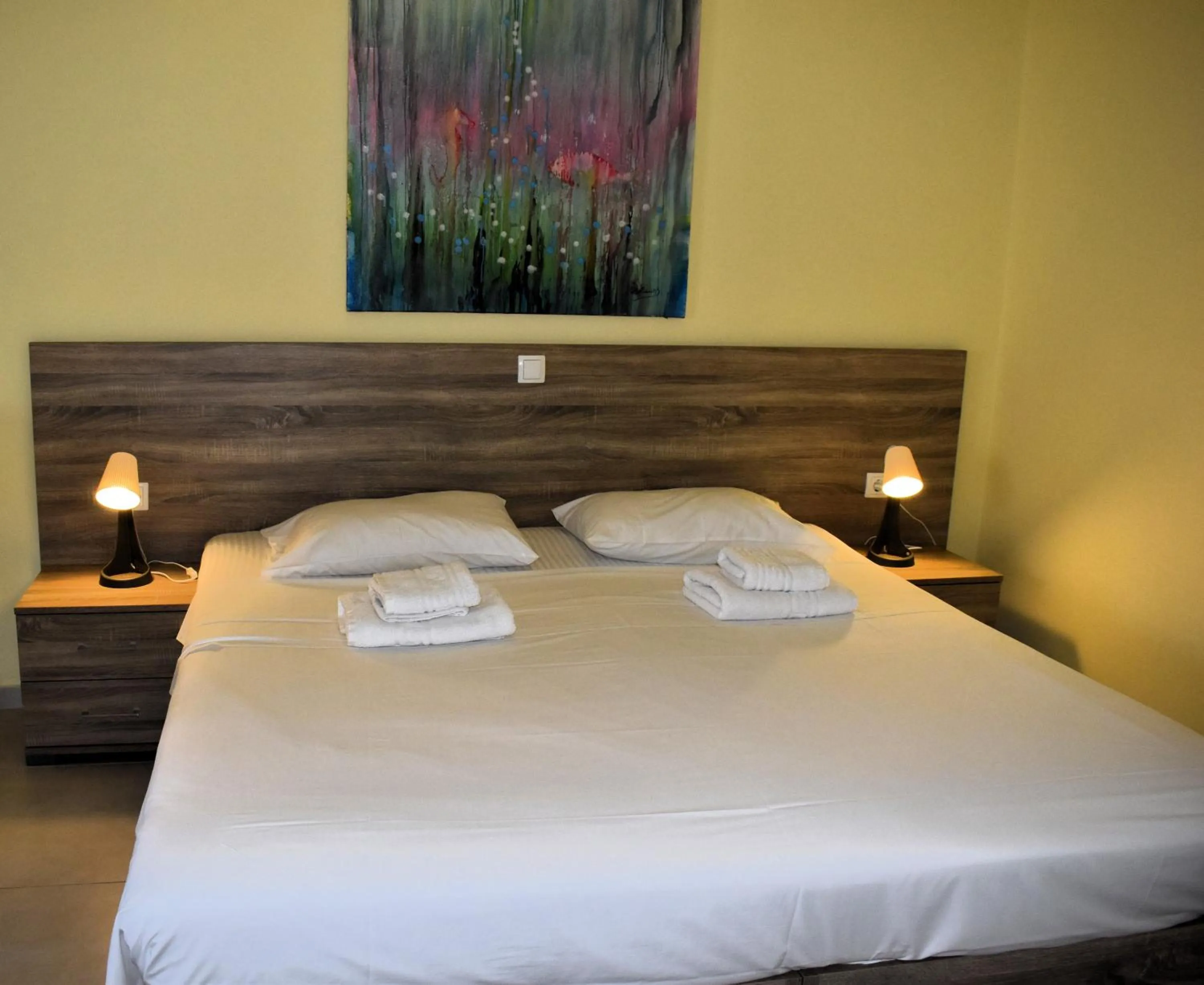 Bedroom, Bed in Eden Beach Hotel