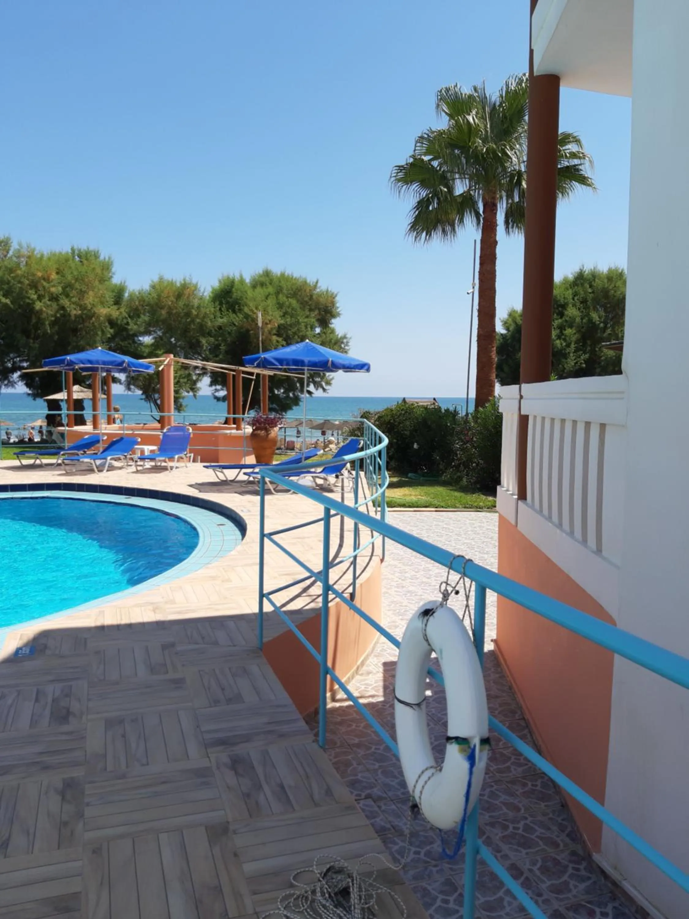 Swimming pool in Eden Beach Hotel