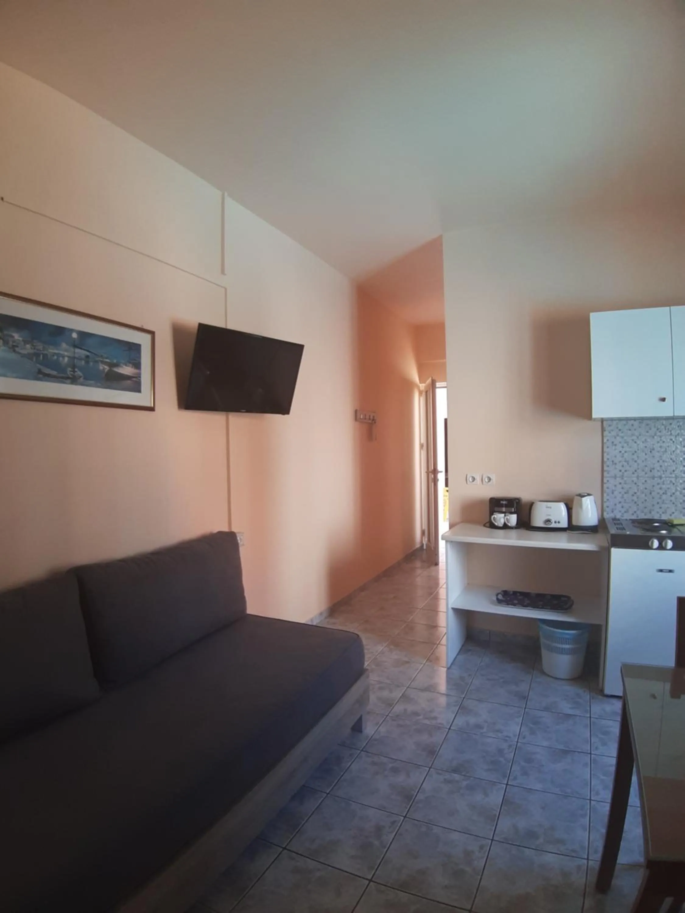 Kitchen or kitchenette in Eden Beach Hotel