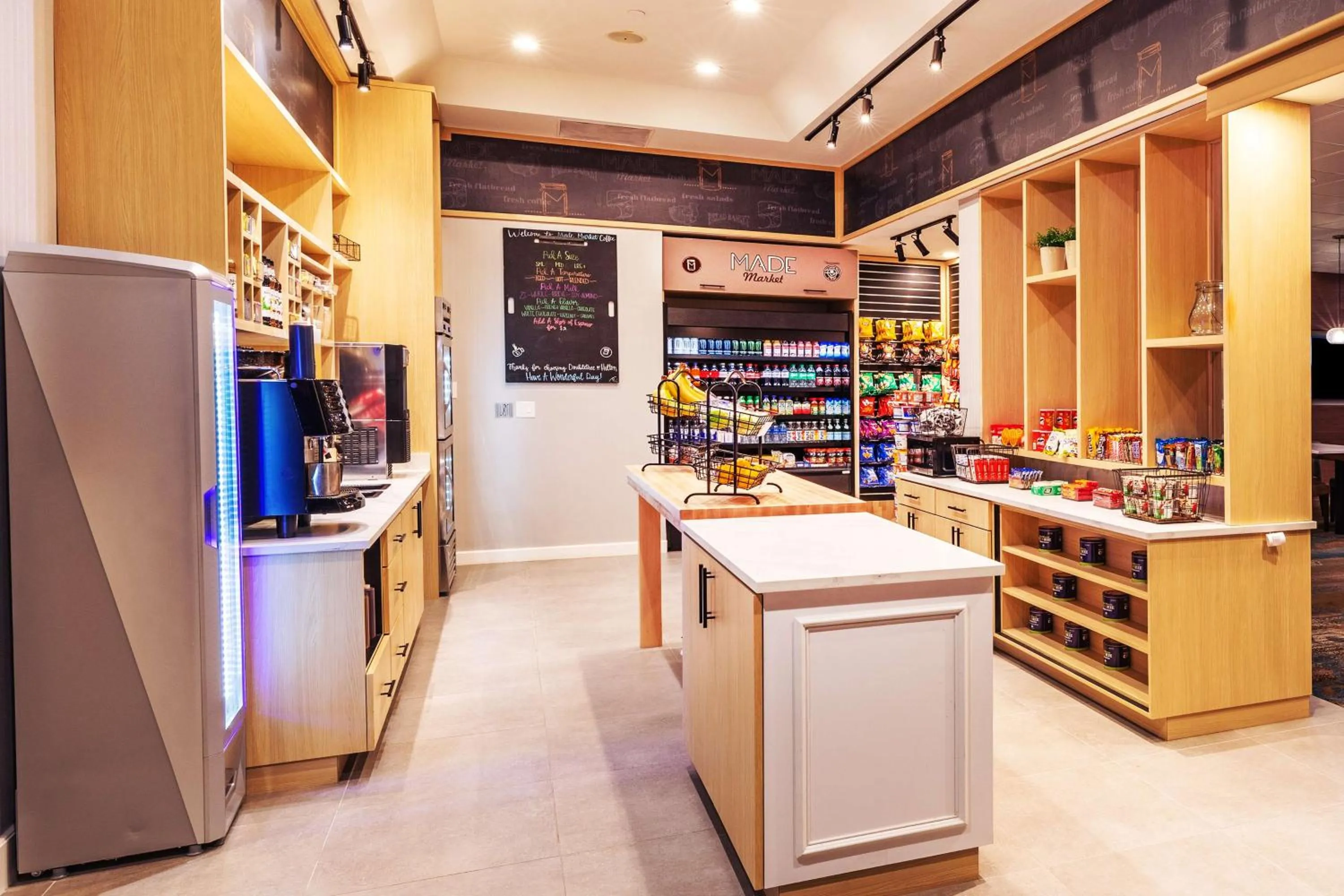 Breakfast in DoubleTree by Hilton Tulsa Downtown