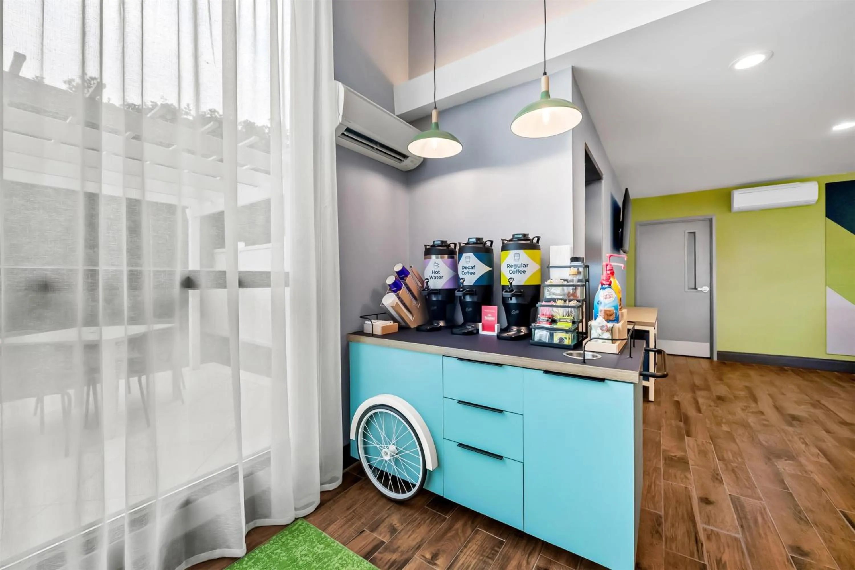 Dining area in Spark by Hilton Spring Lake Fayetteville